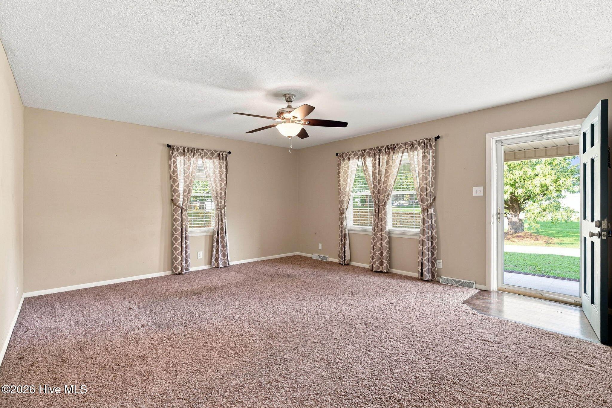 100 N Parks Drive Property Photo 7