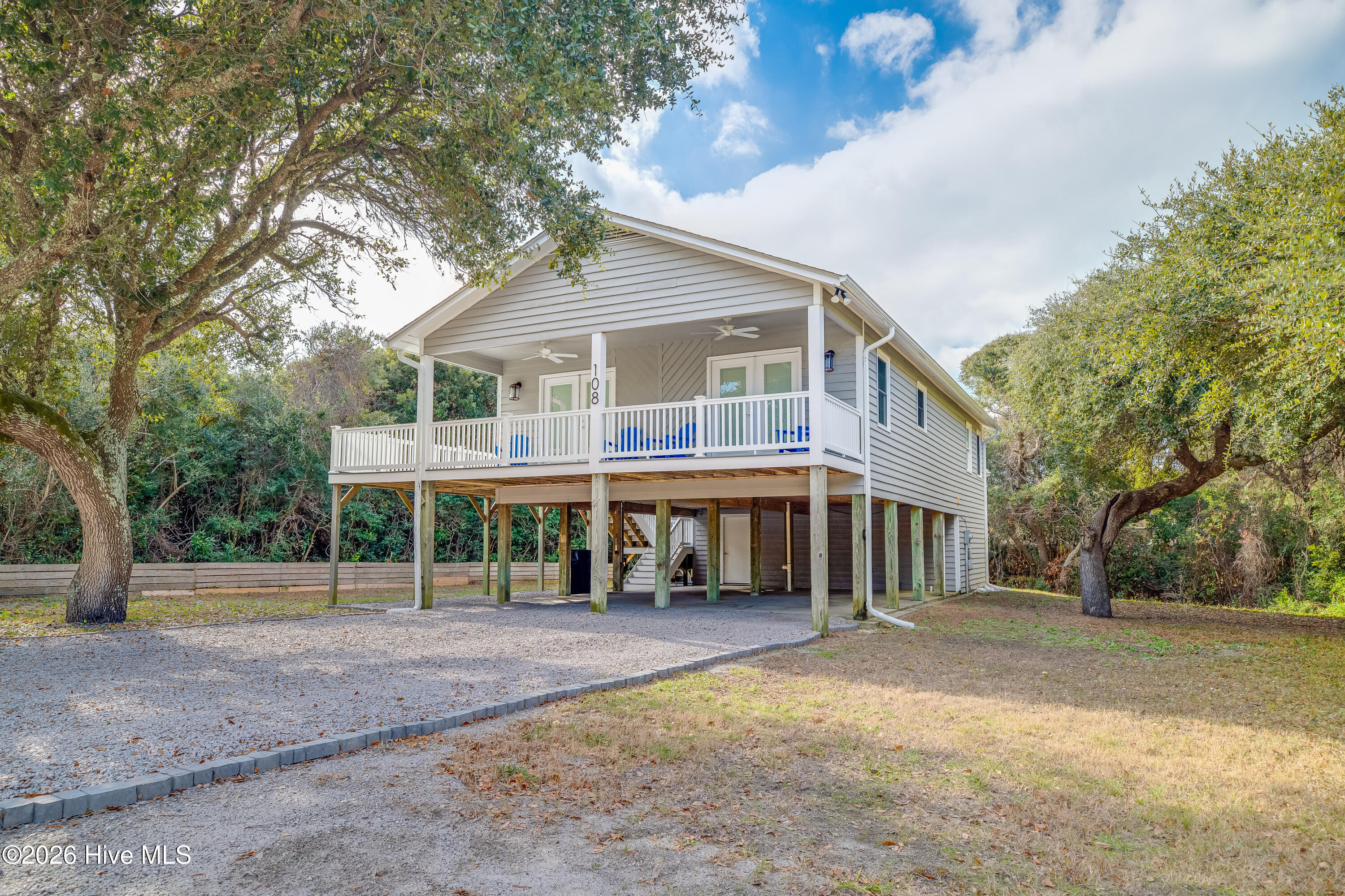 108 Hoffman Beach Road Property Photo 1