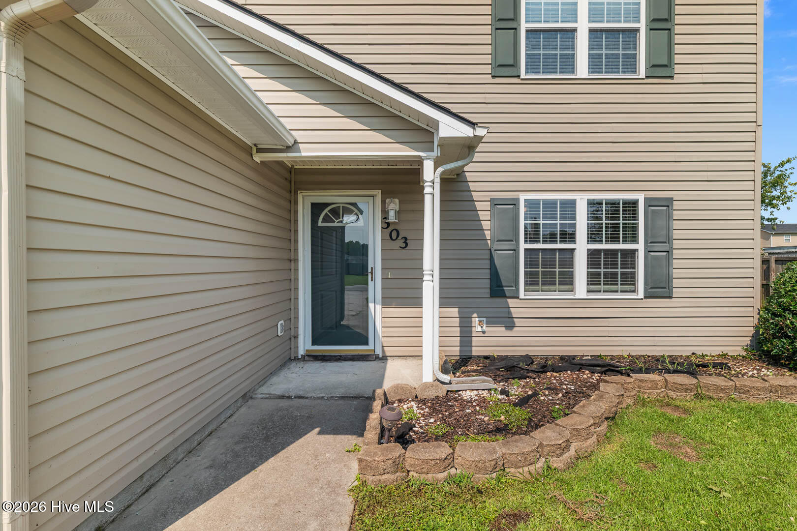 303 Mann Street Property Photo 5