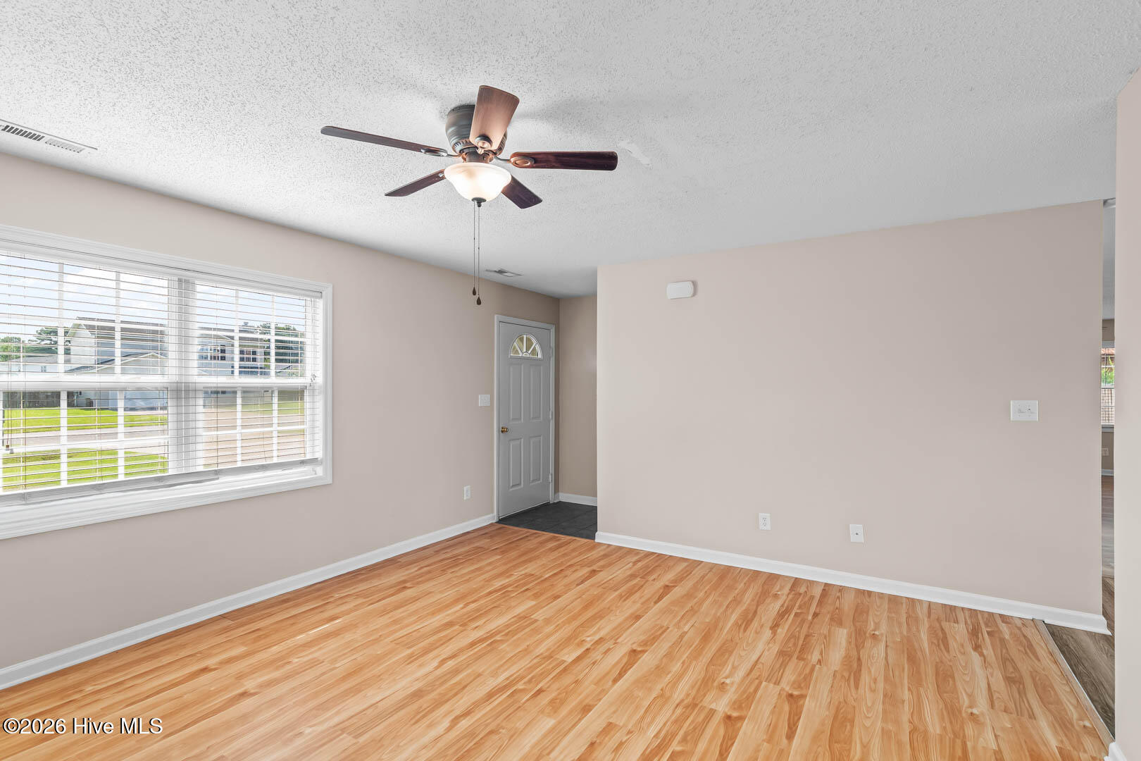 303 Mann Street Property Photo 6