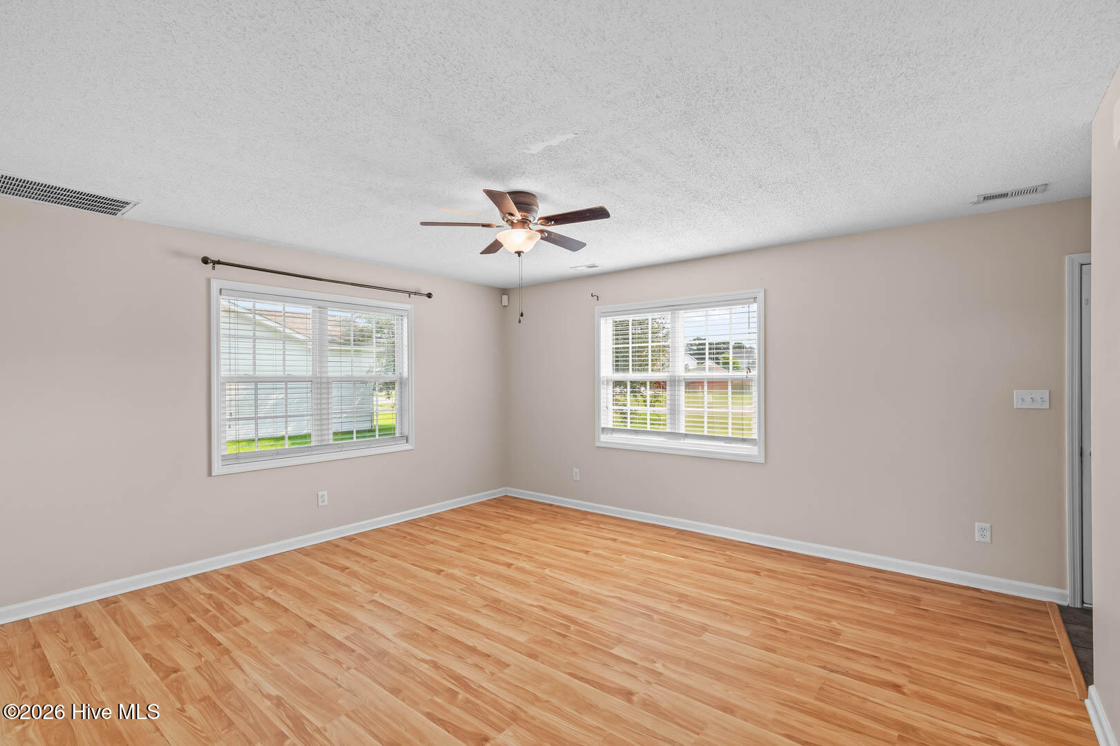 303 Mann Street Property Photo 7