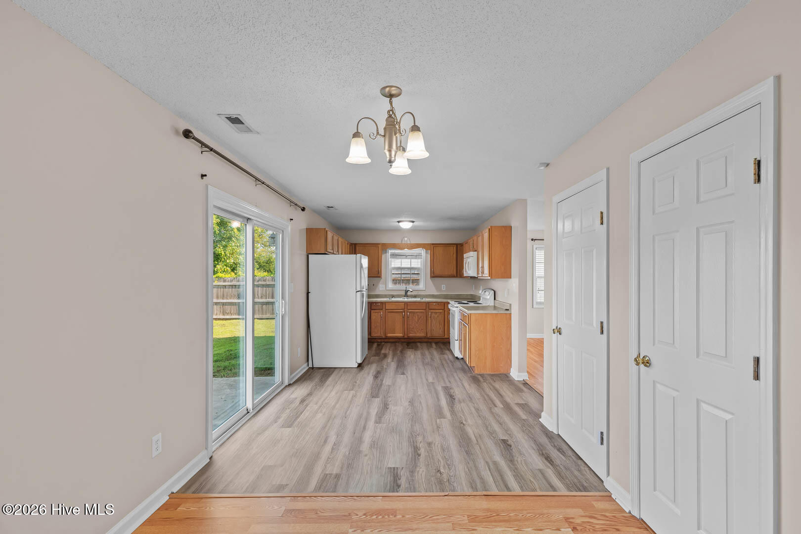 303 Mann Street Property Photo 10