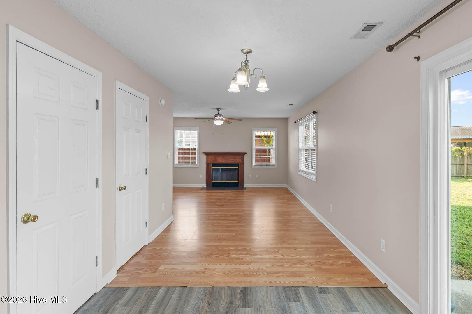 303 Mann Street Property Photo 16