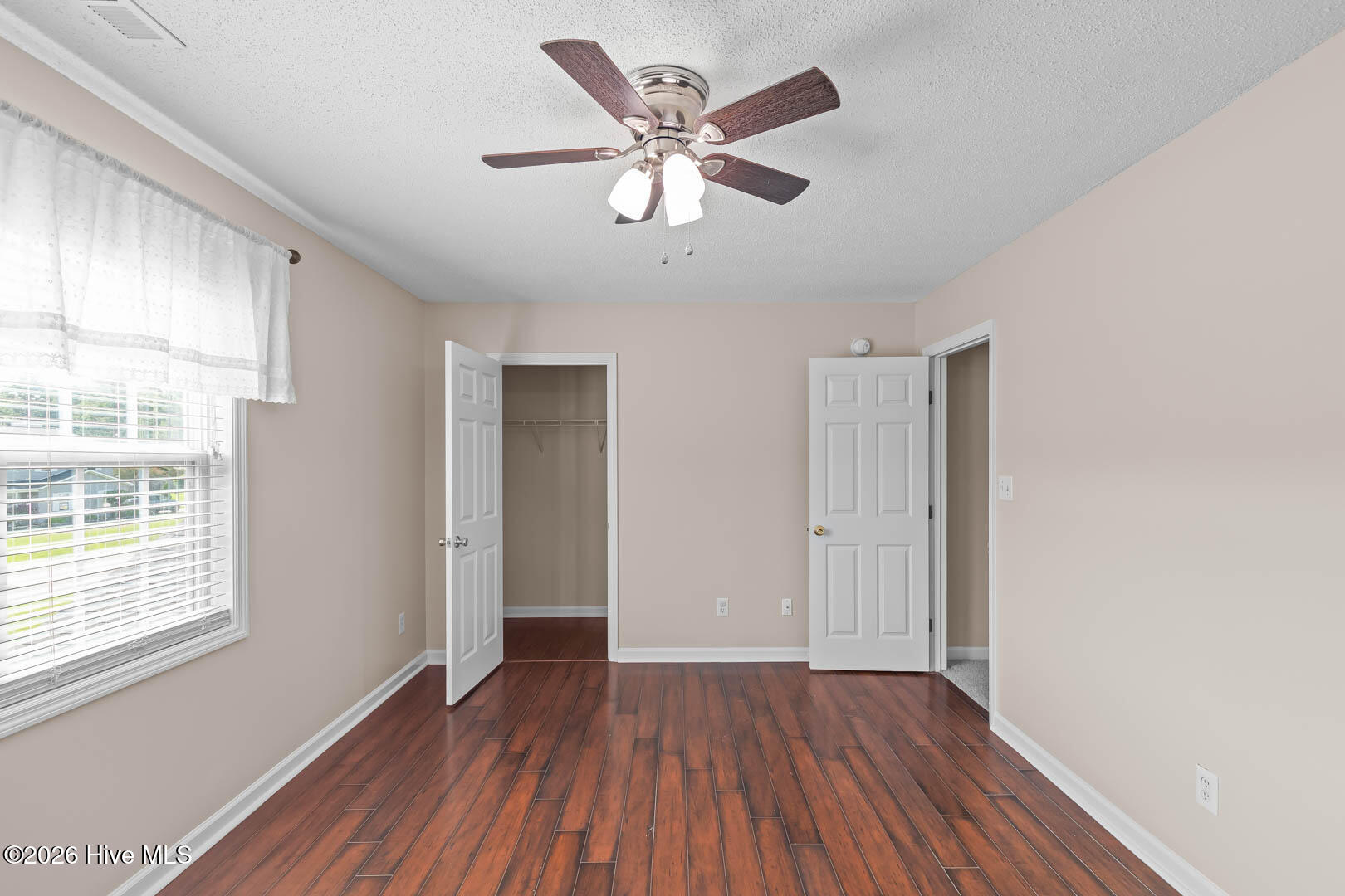303 Mann Street Property Photo 31