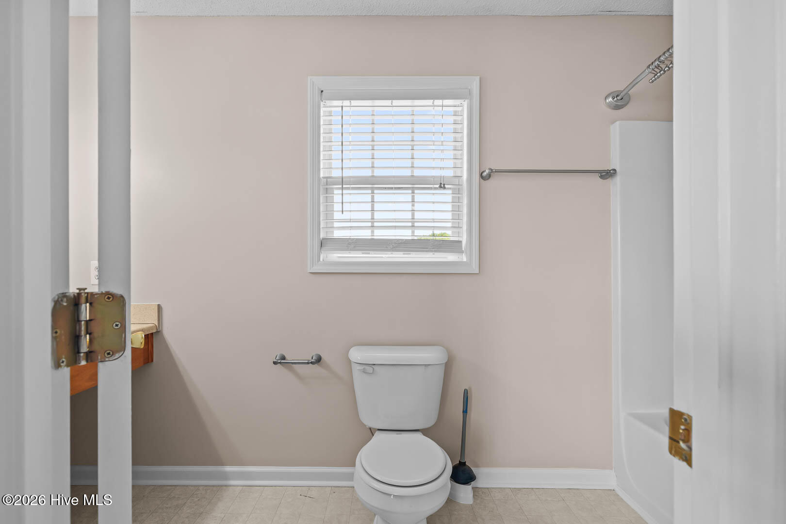 303 Mann Street Property Photo 39