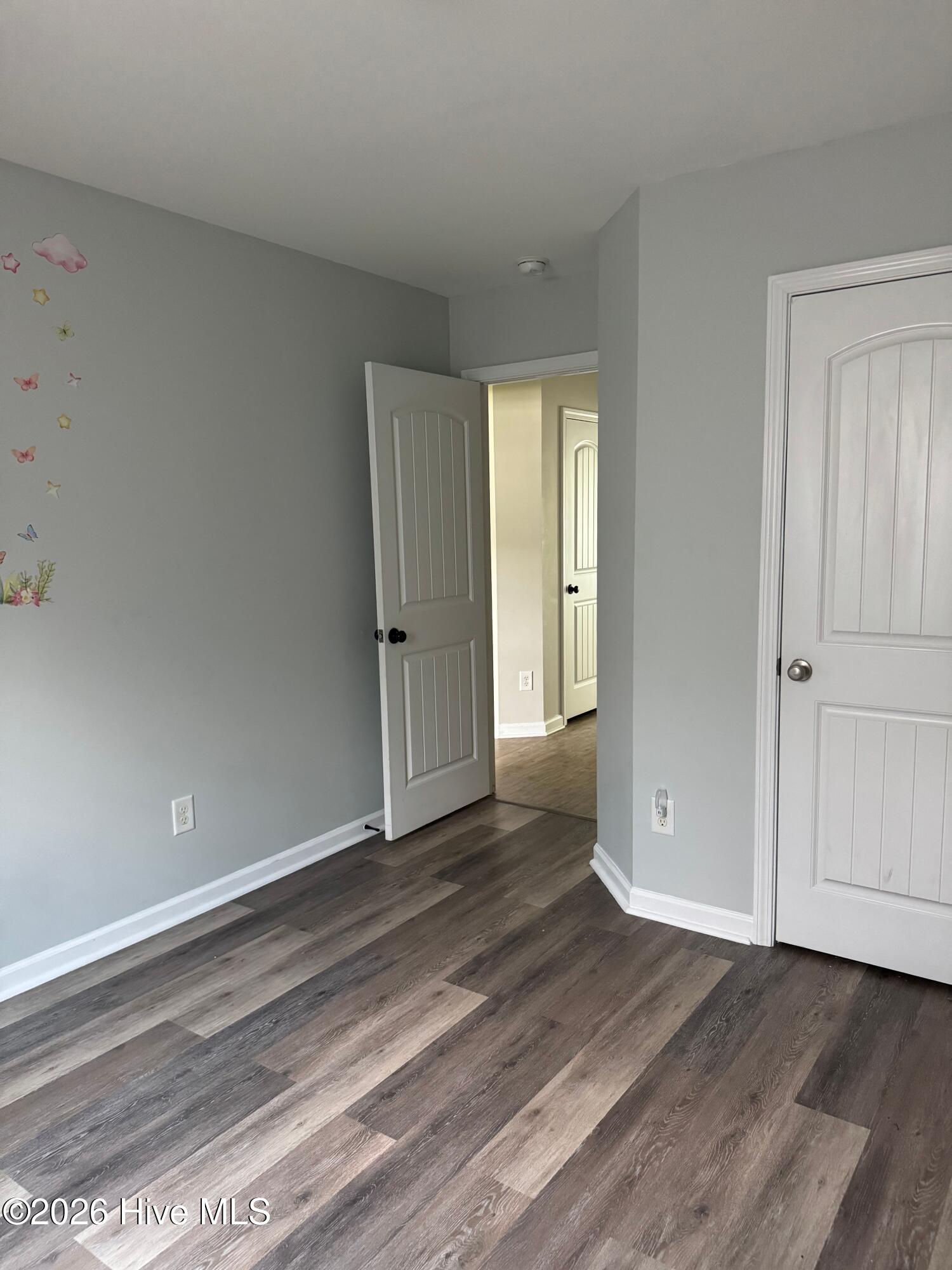 303 Tuscan Court Property Photo 11