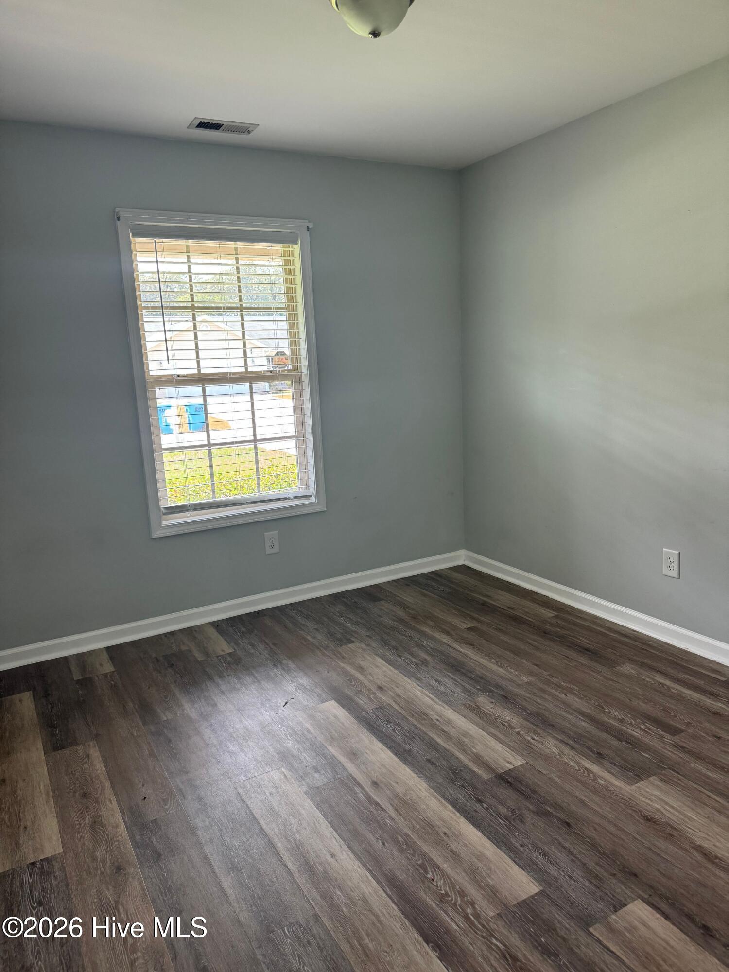 303 Tuscan Court Property Photo 15