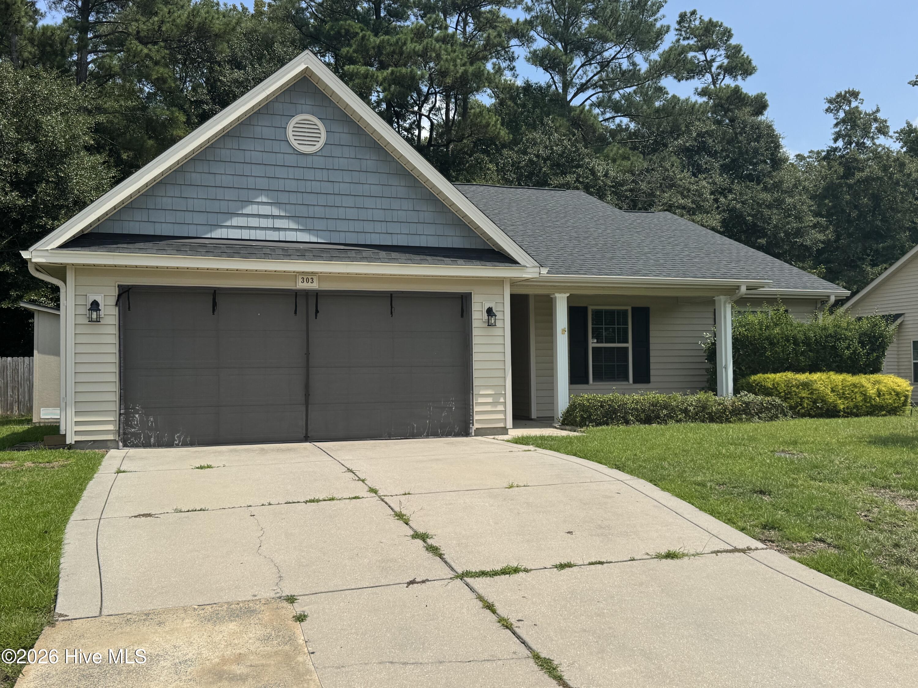303 Tuscan Court Property Photo 19