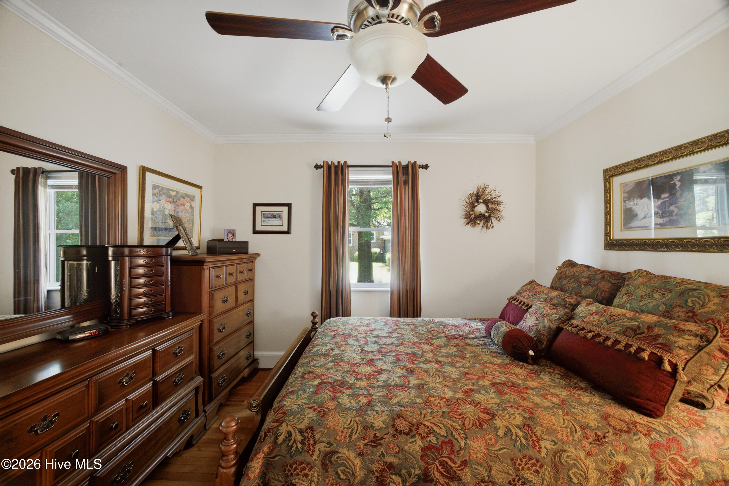1301 N Poplar Street Property Photo 13