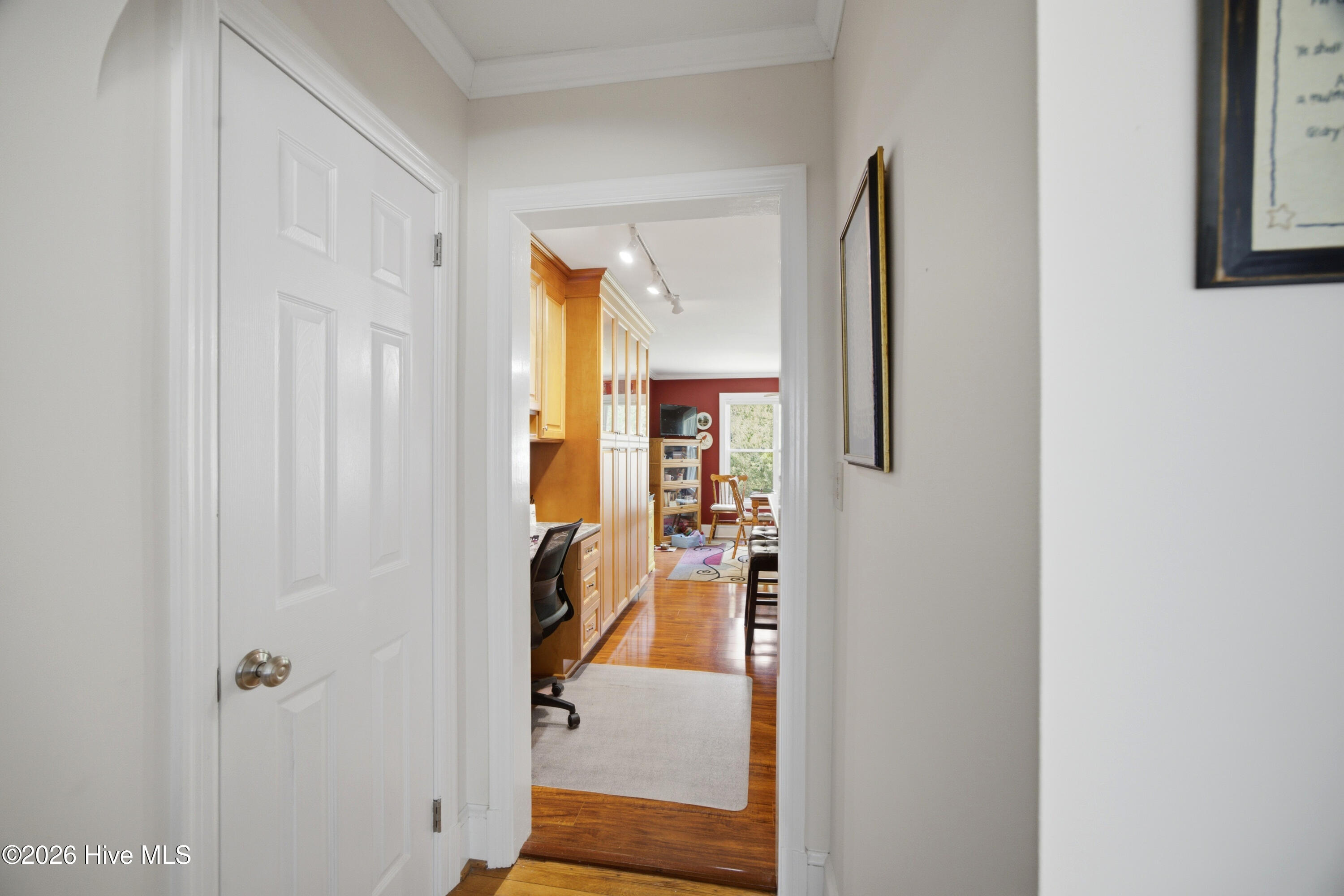 1301 N Poplar Street Property Photo 21