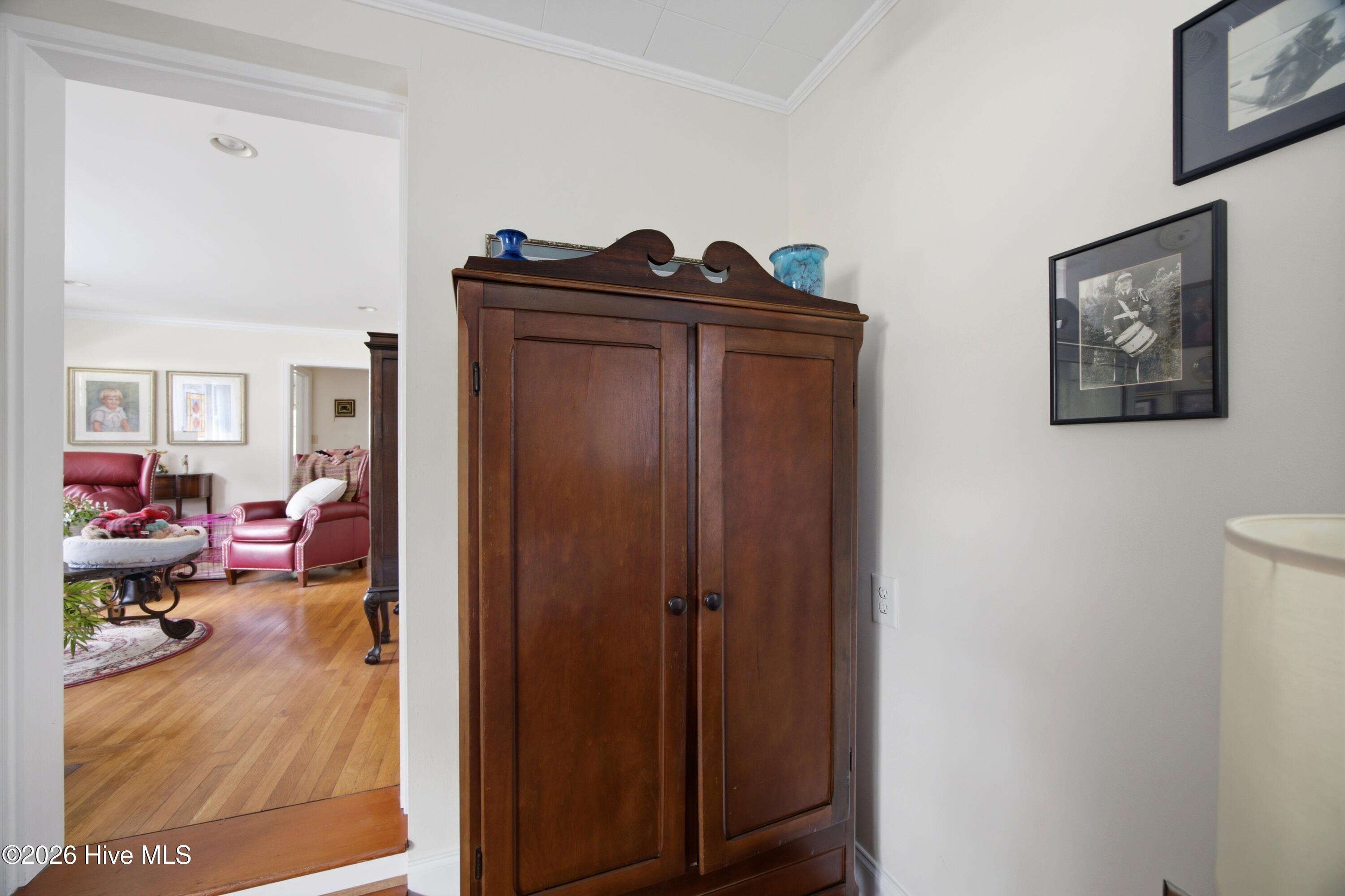 1301 N Poplar Street Property Photo 25