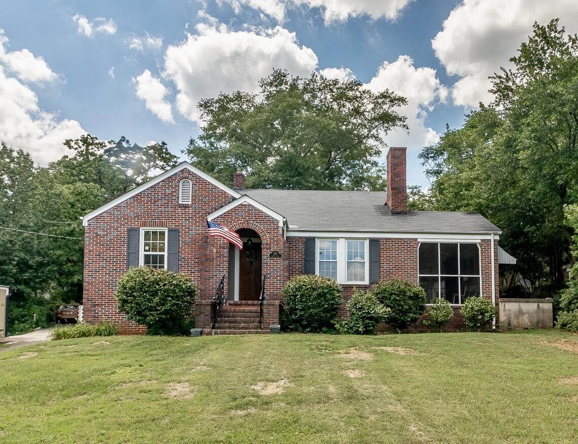 703 Hickman Road Property Photo 1