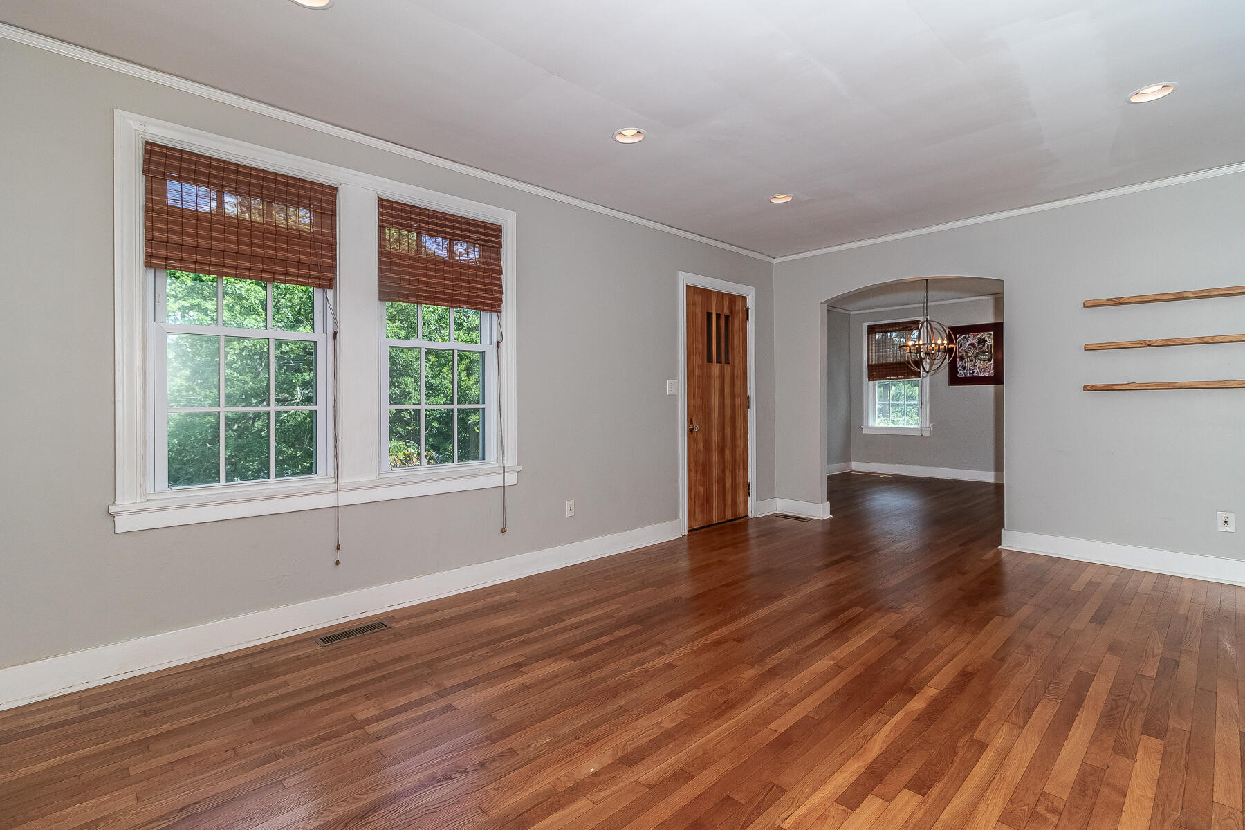 703 Hickman Road Property Photo 5