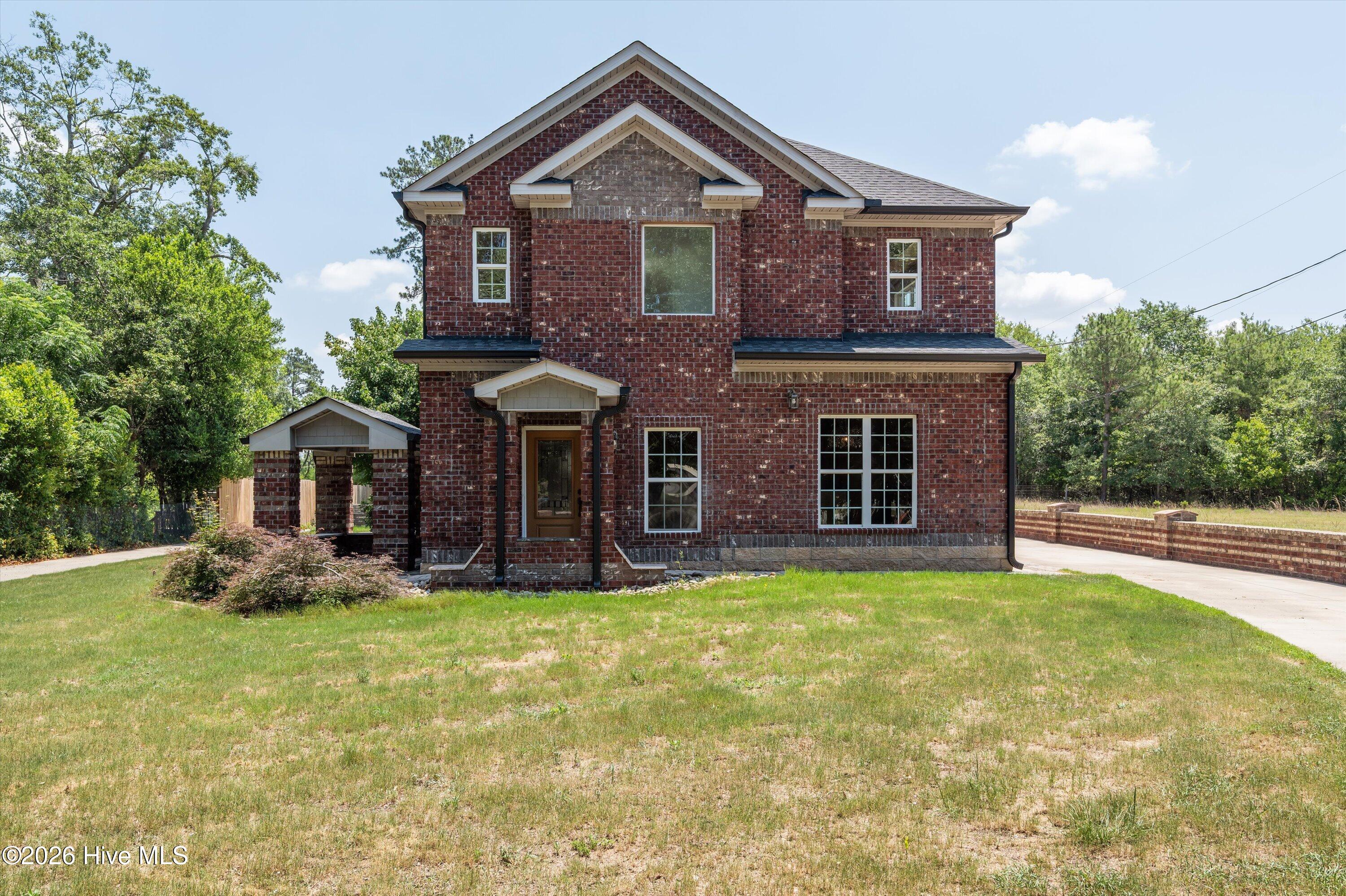 1421 Edgefield Road Property Photo 1