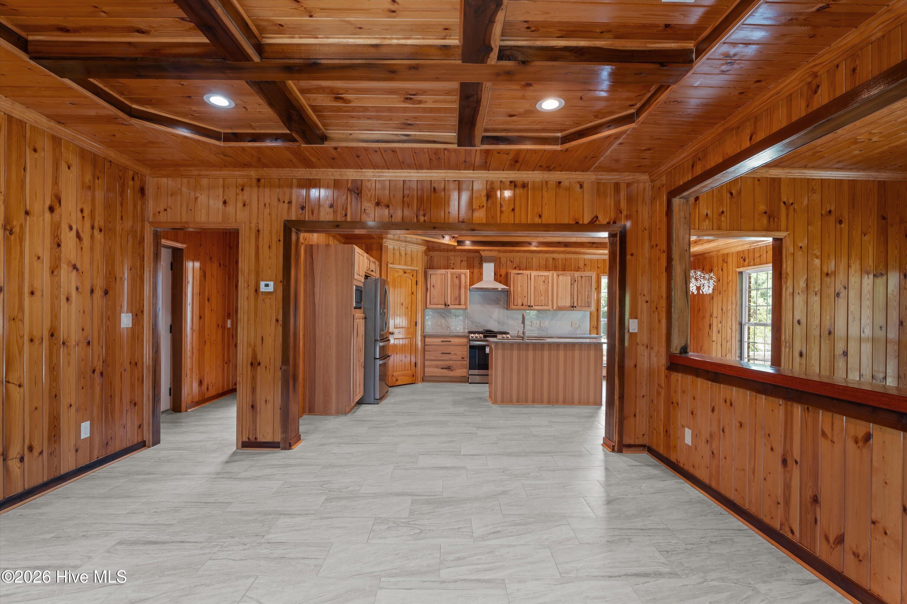 1421 Edgefield Road Property Photo 10