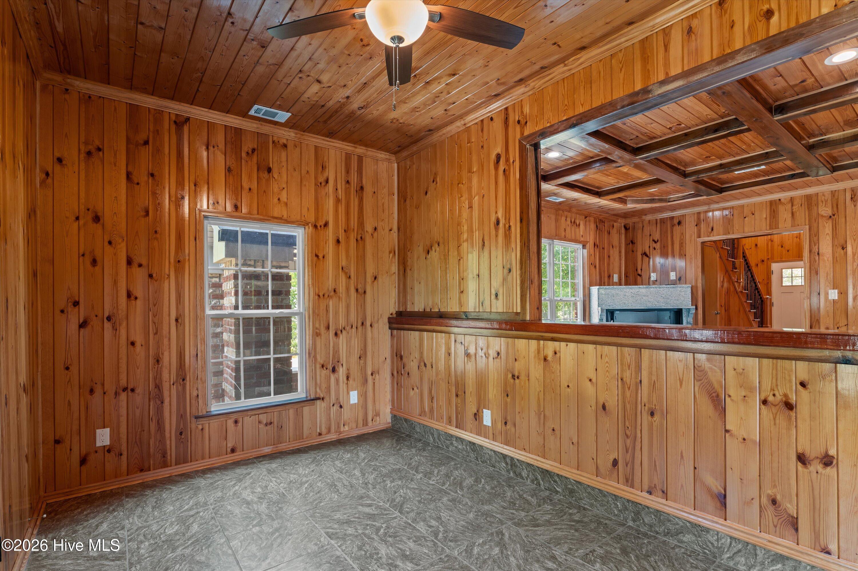 1421 Edgefield Road Property Photo 21