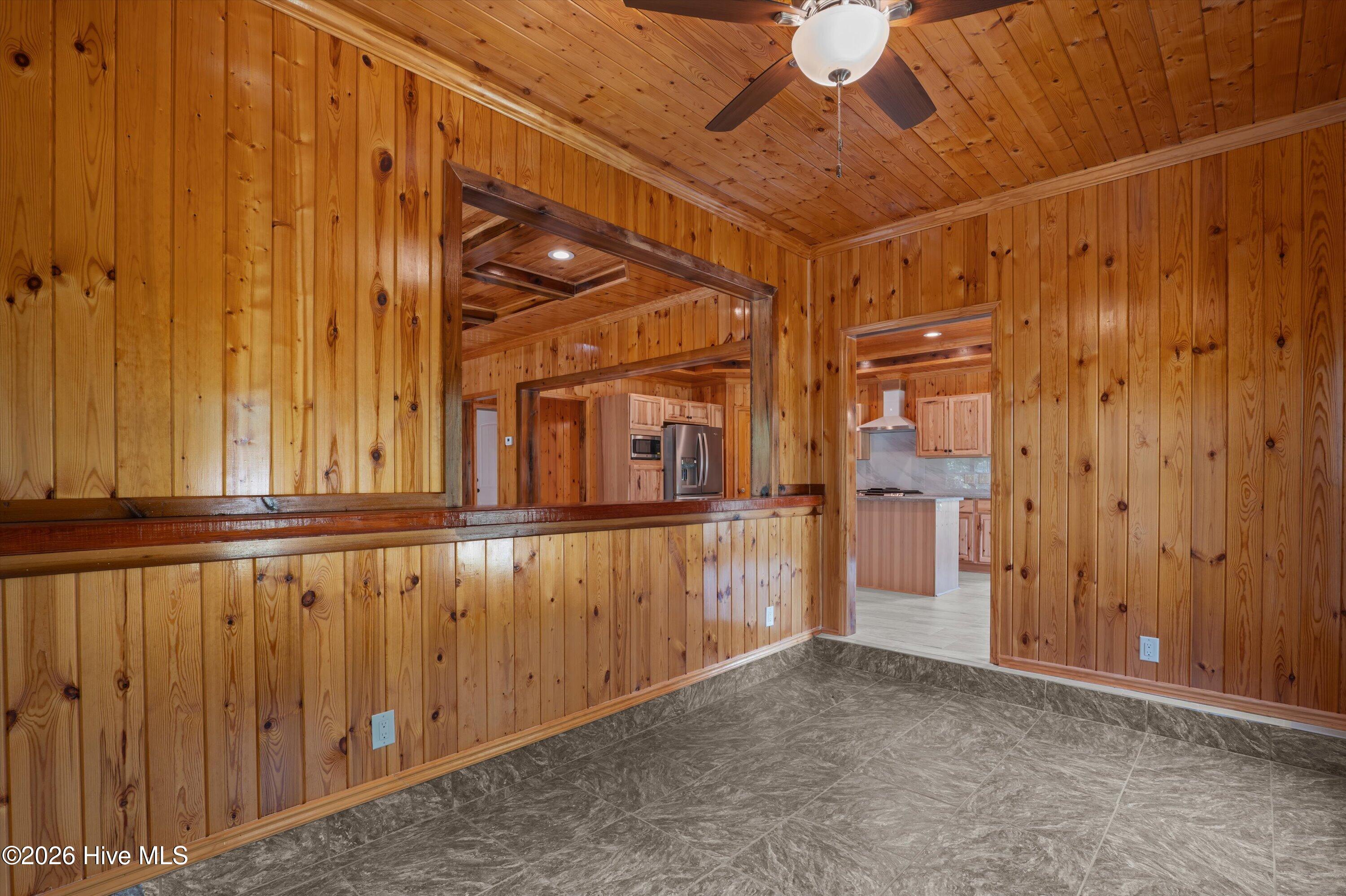 1421 Edgefield Road Property Photo 23