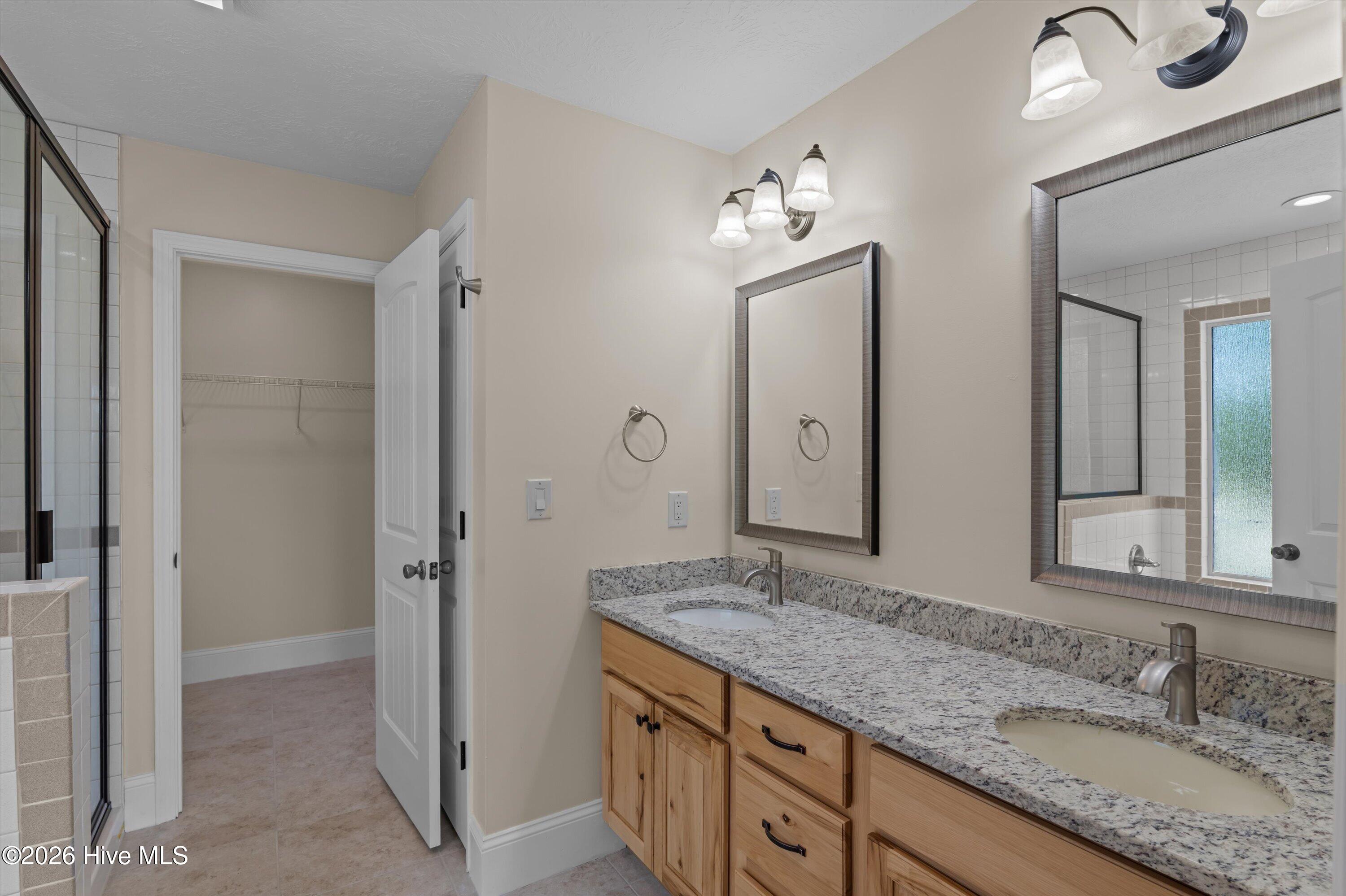 1421 Edgefield Road Property Photo 30