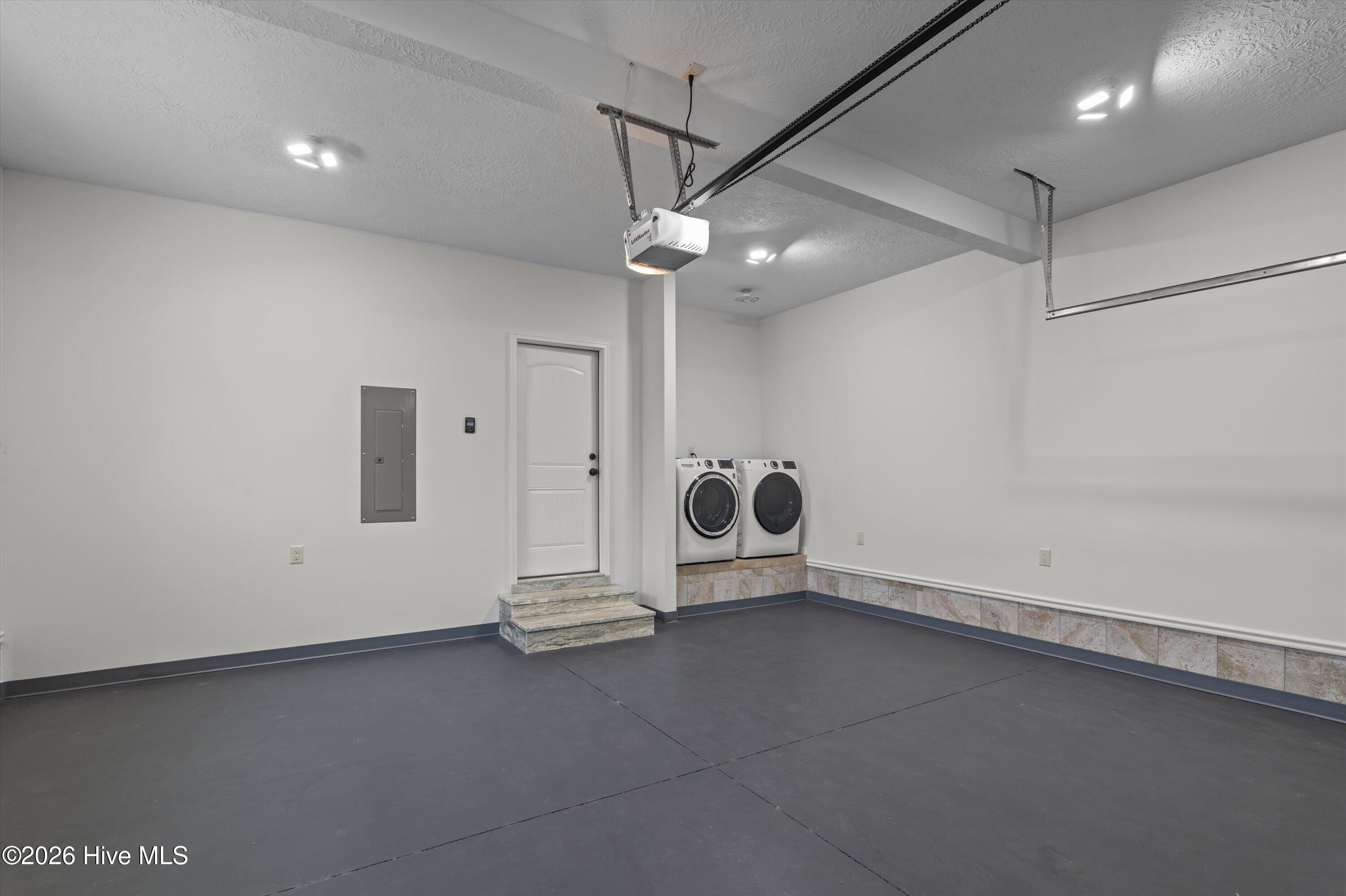 1421 Edgefield Road Property Photo 44