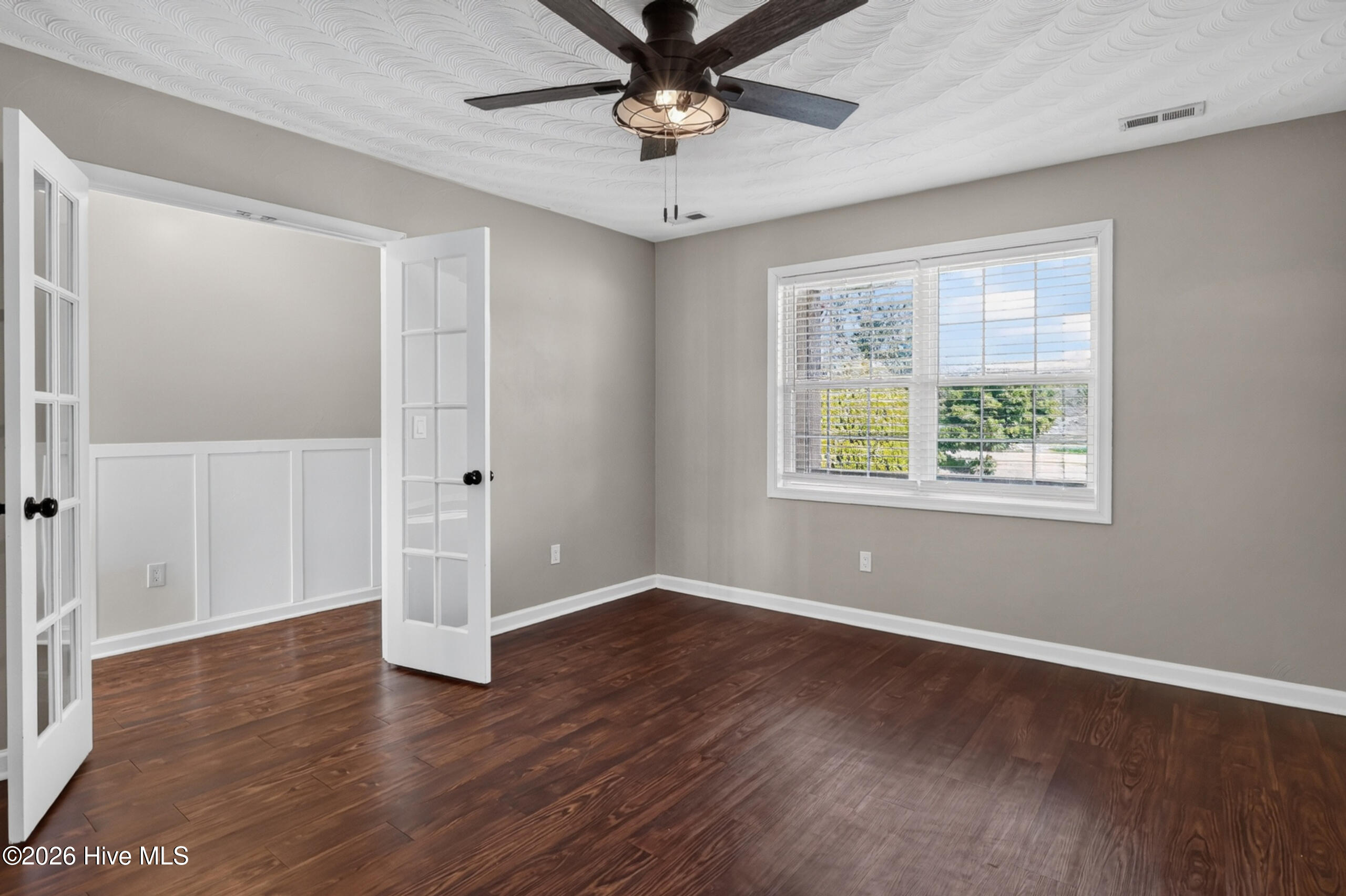 100 Carolina Road Property Photo 4