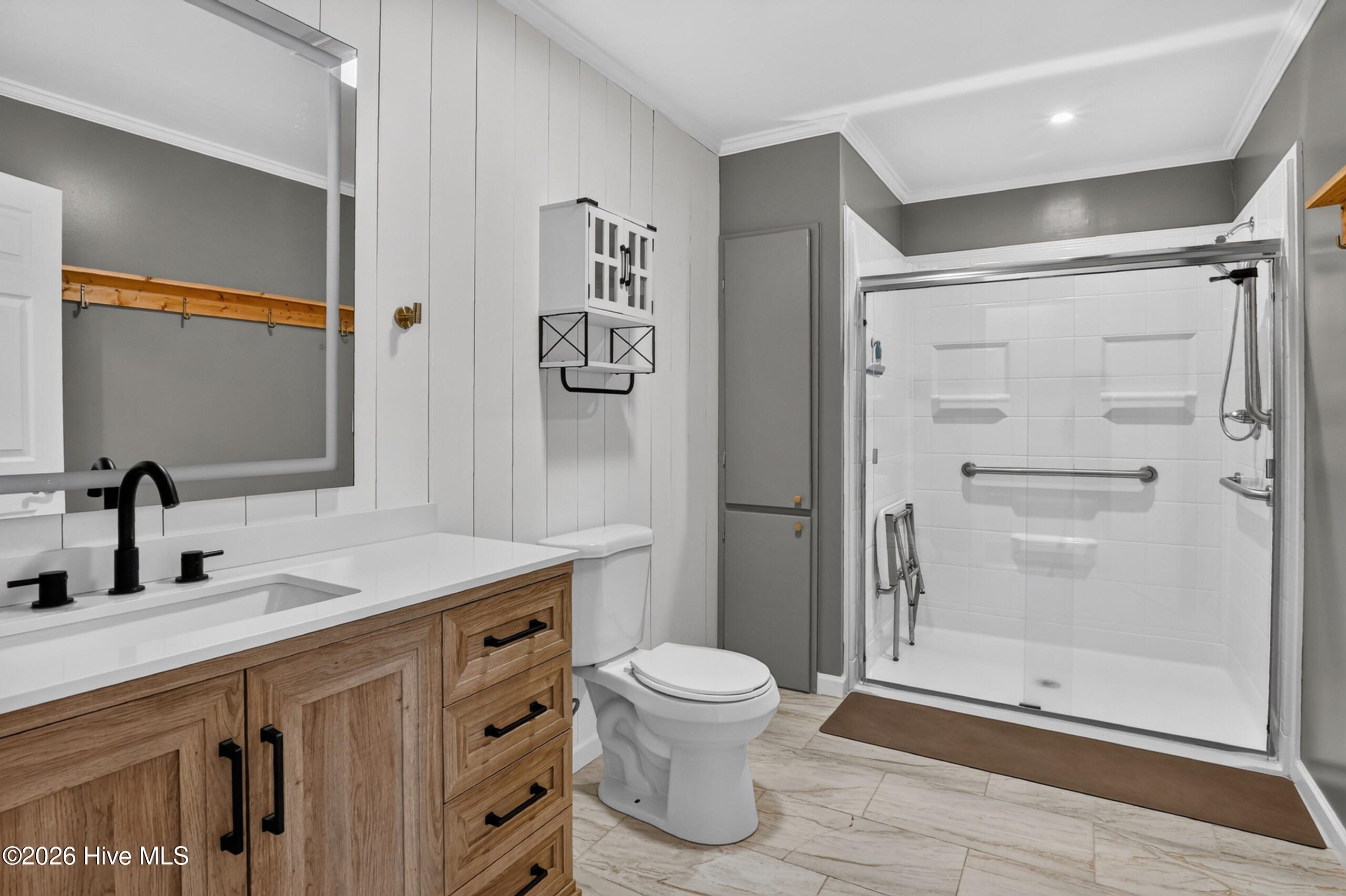 100 Carolina Road Property Photo 8
