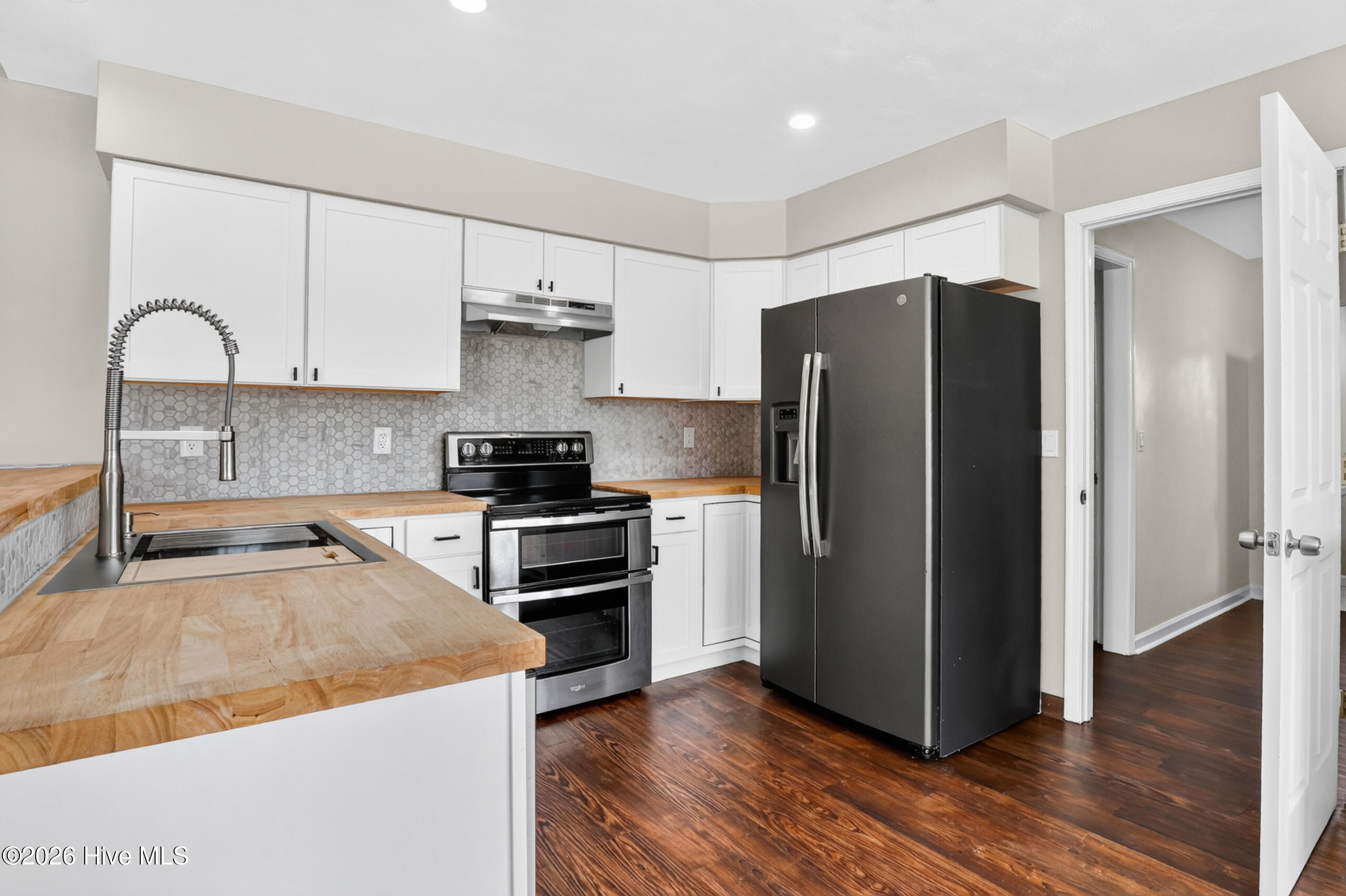 100 Carolina Road Property Photo 28