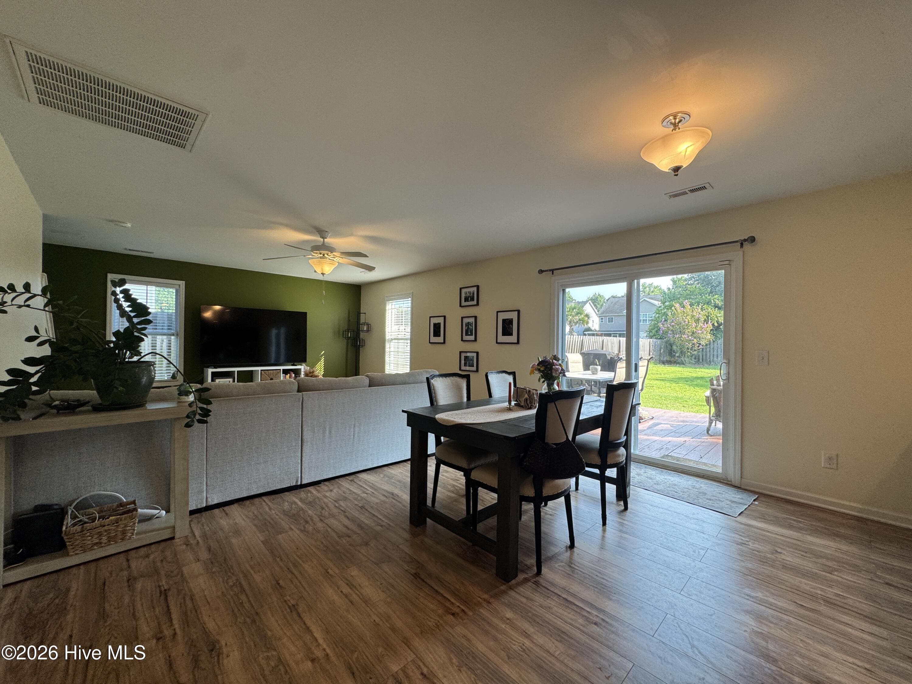 437 Lady Bug Lane Property Photo 4