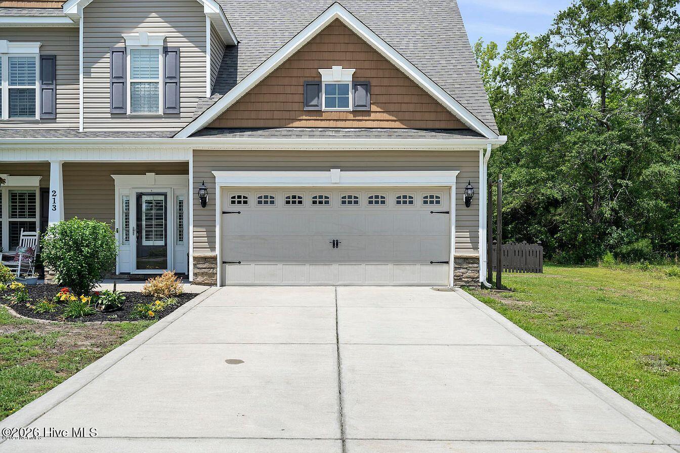 213 Willa's Court Property Photo 8