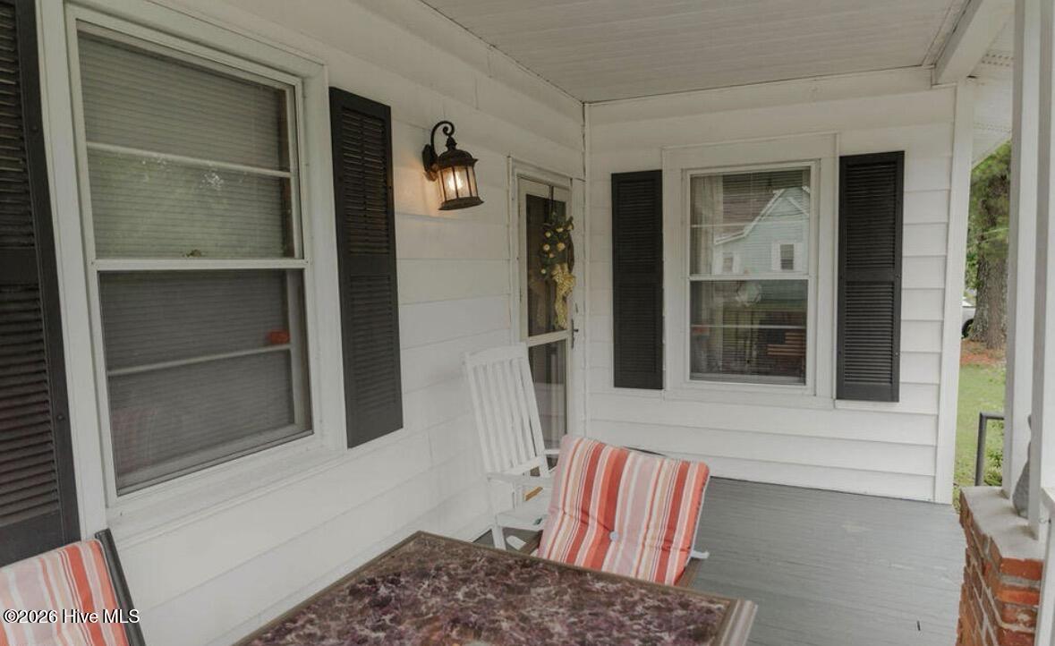 107 4th Street Property Photo 8