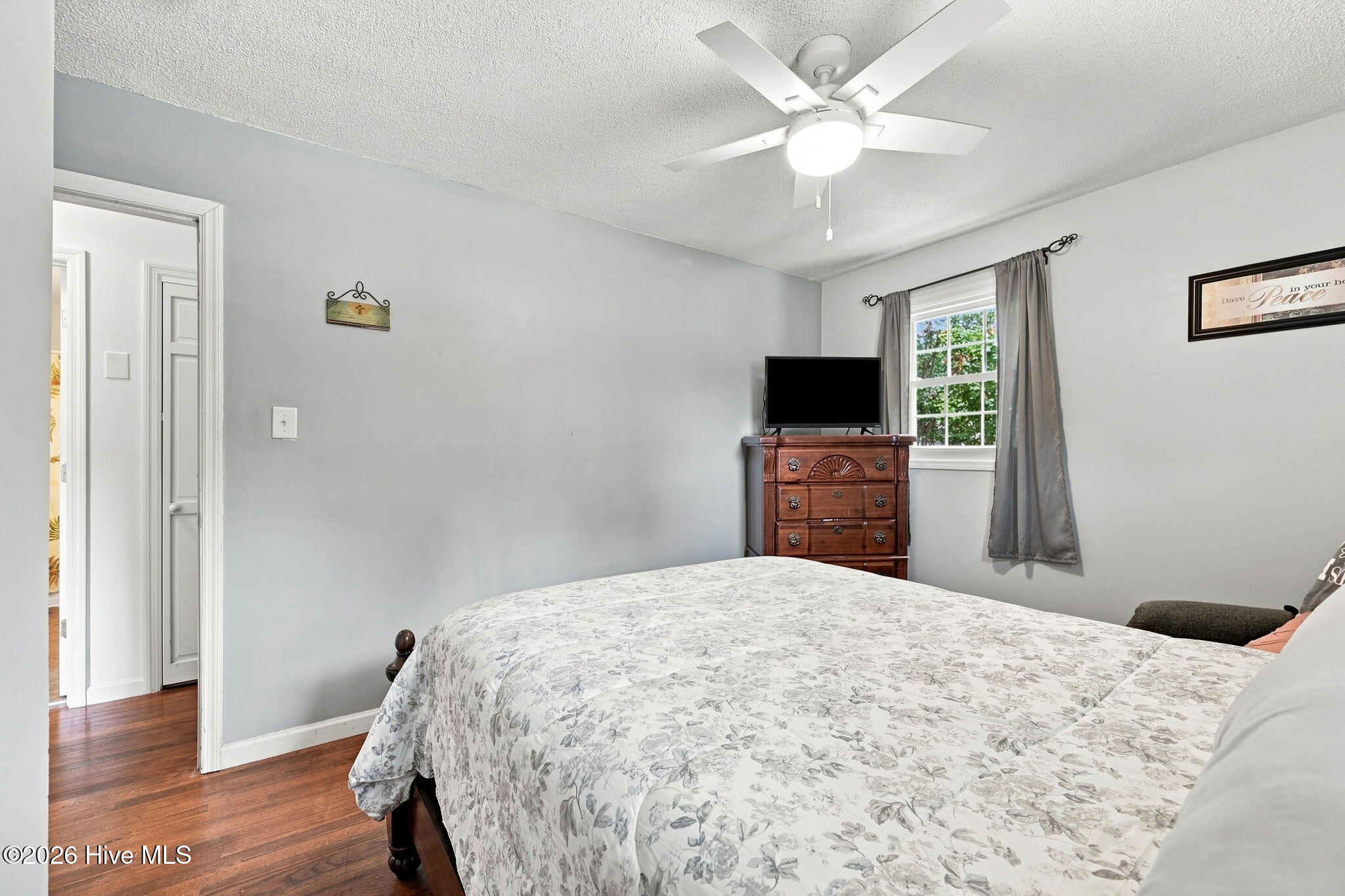 403 Hickory Court Property Photo 16
