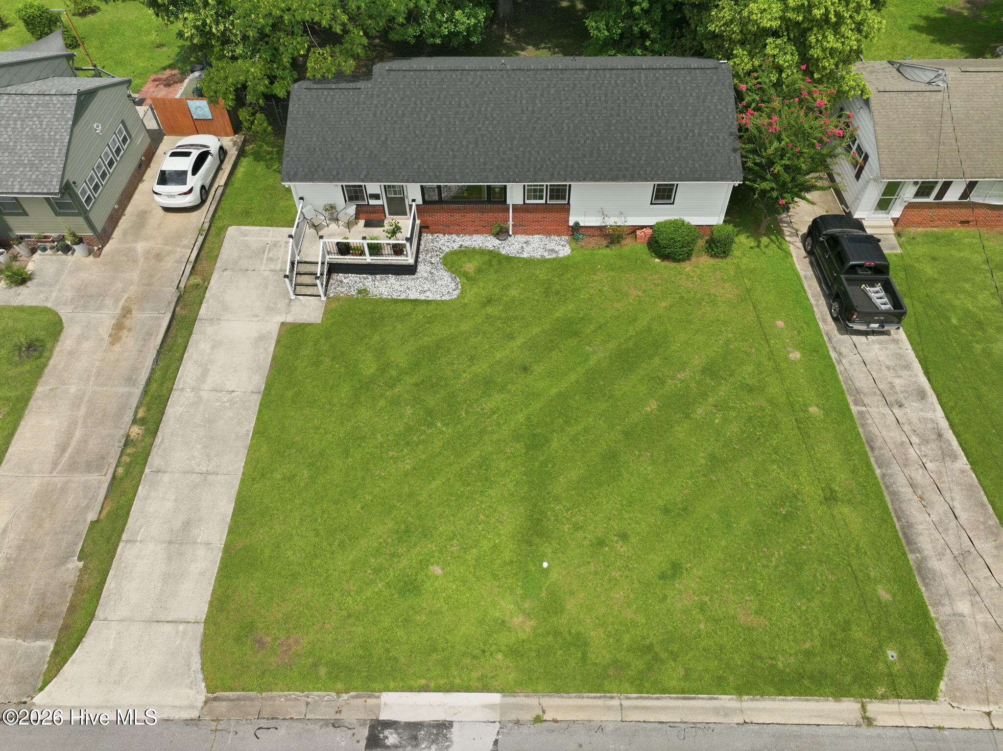 403 Hickory Court Property Photo 45
