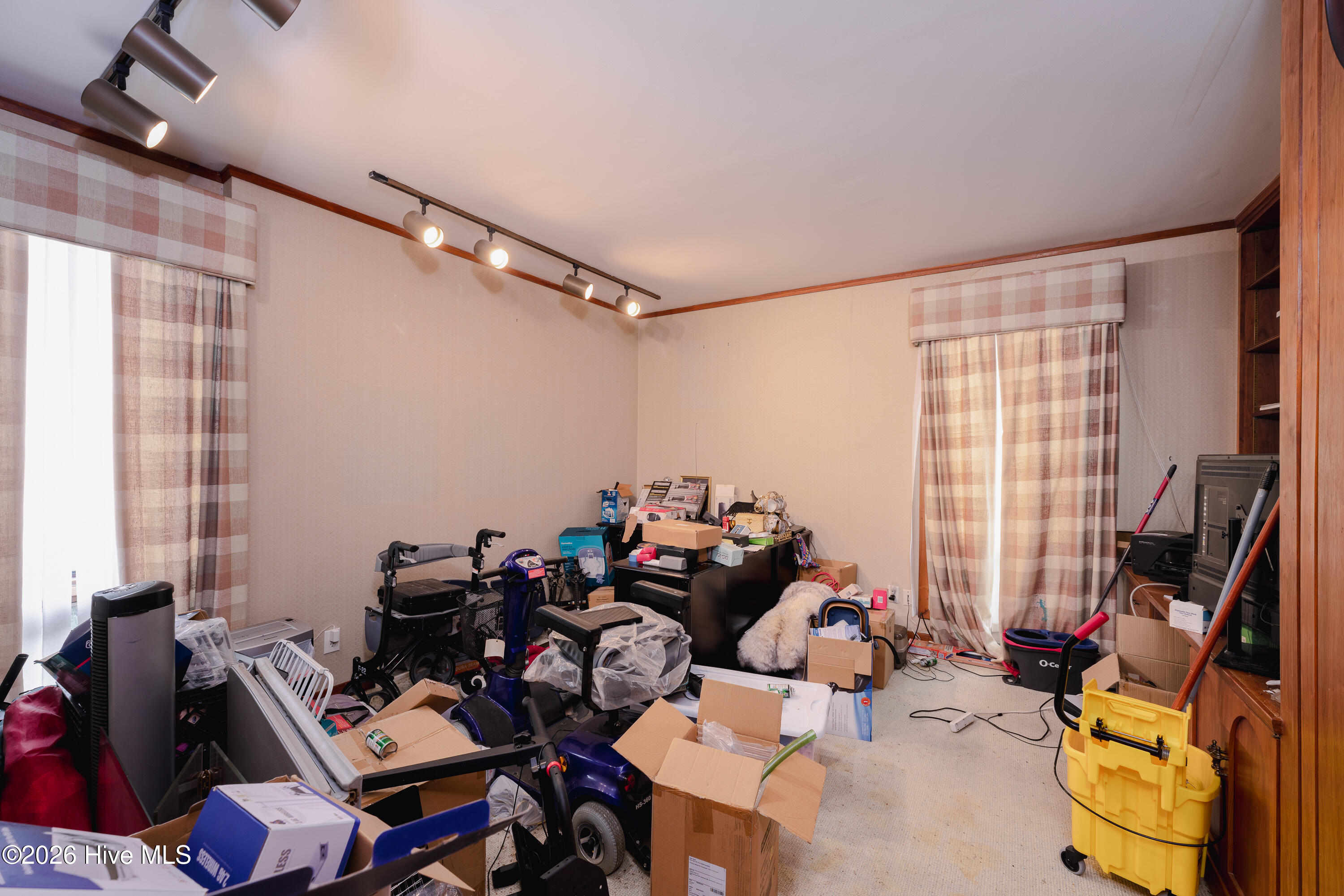 1900 Pawnee Drive Property Photo 19