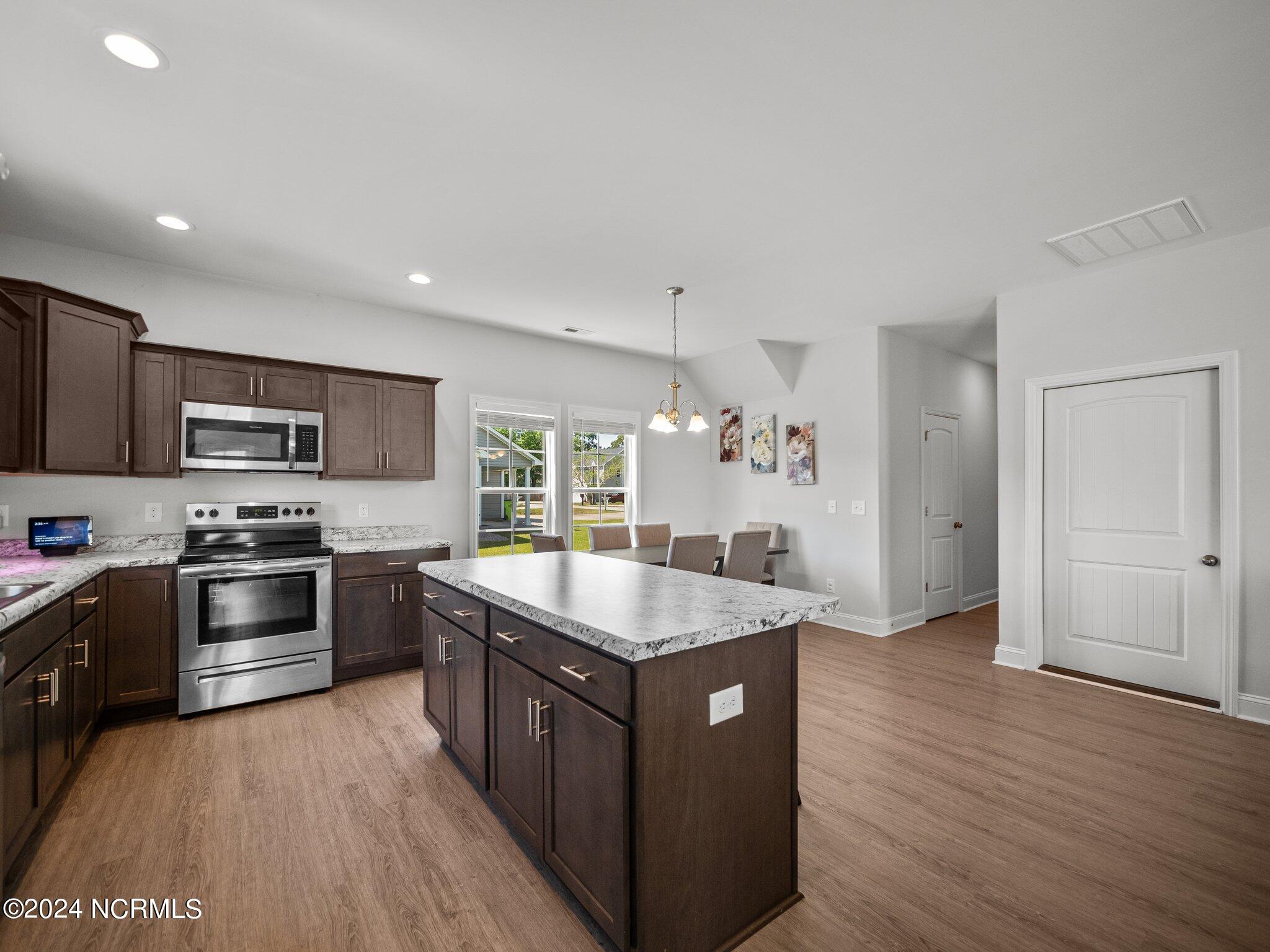 516 Poults Drive Property Photo 5