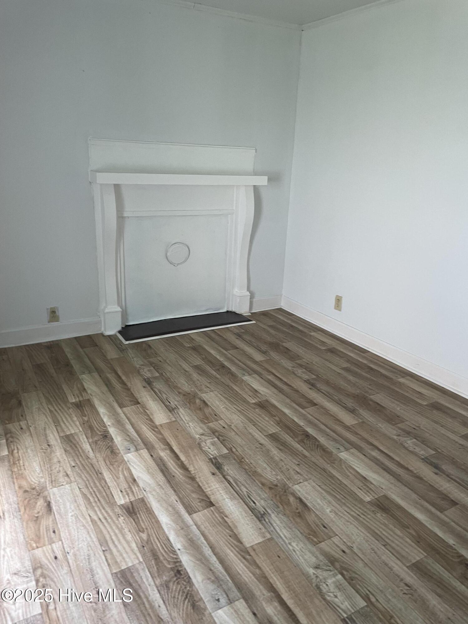 423 Snow Hill Street Property Photo 5