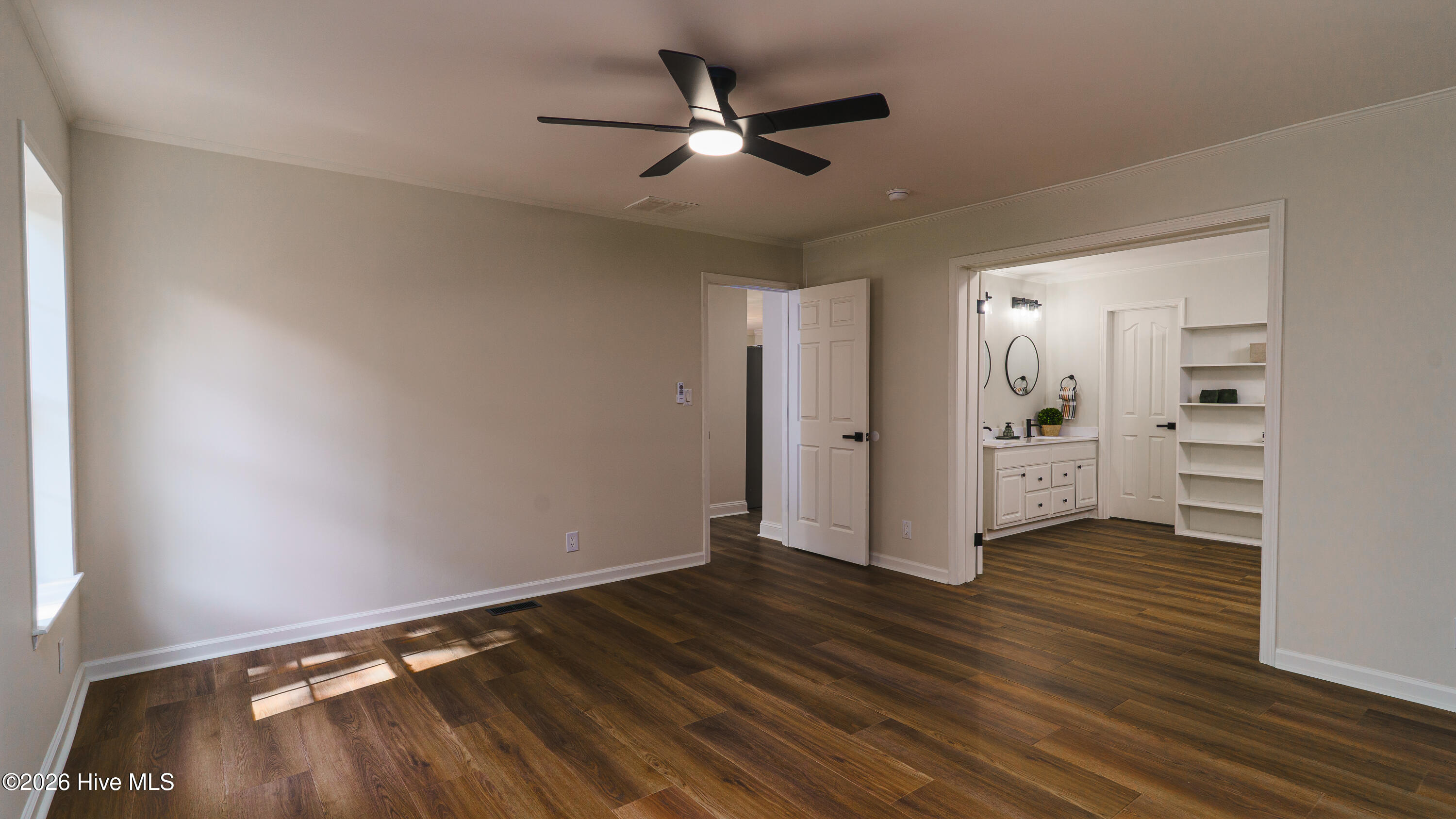 1470 Ring Road Property Photo 12