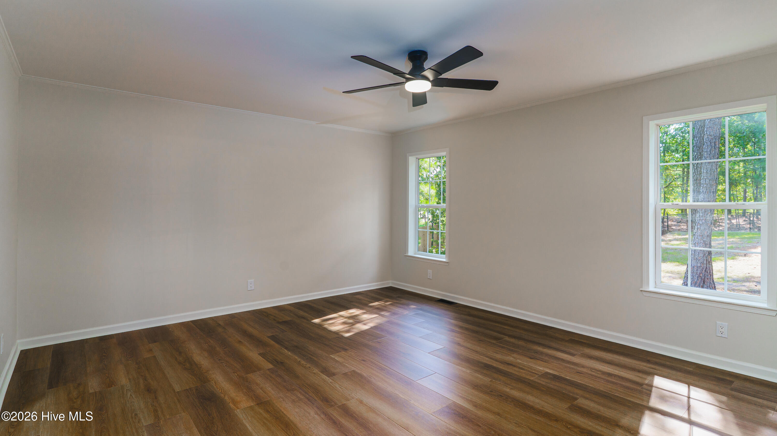 1470 Ring Road Property Photo 13