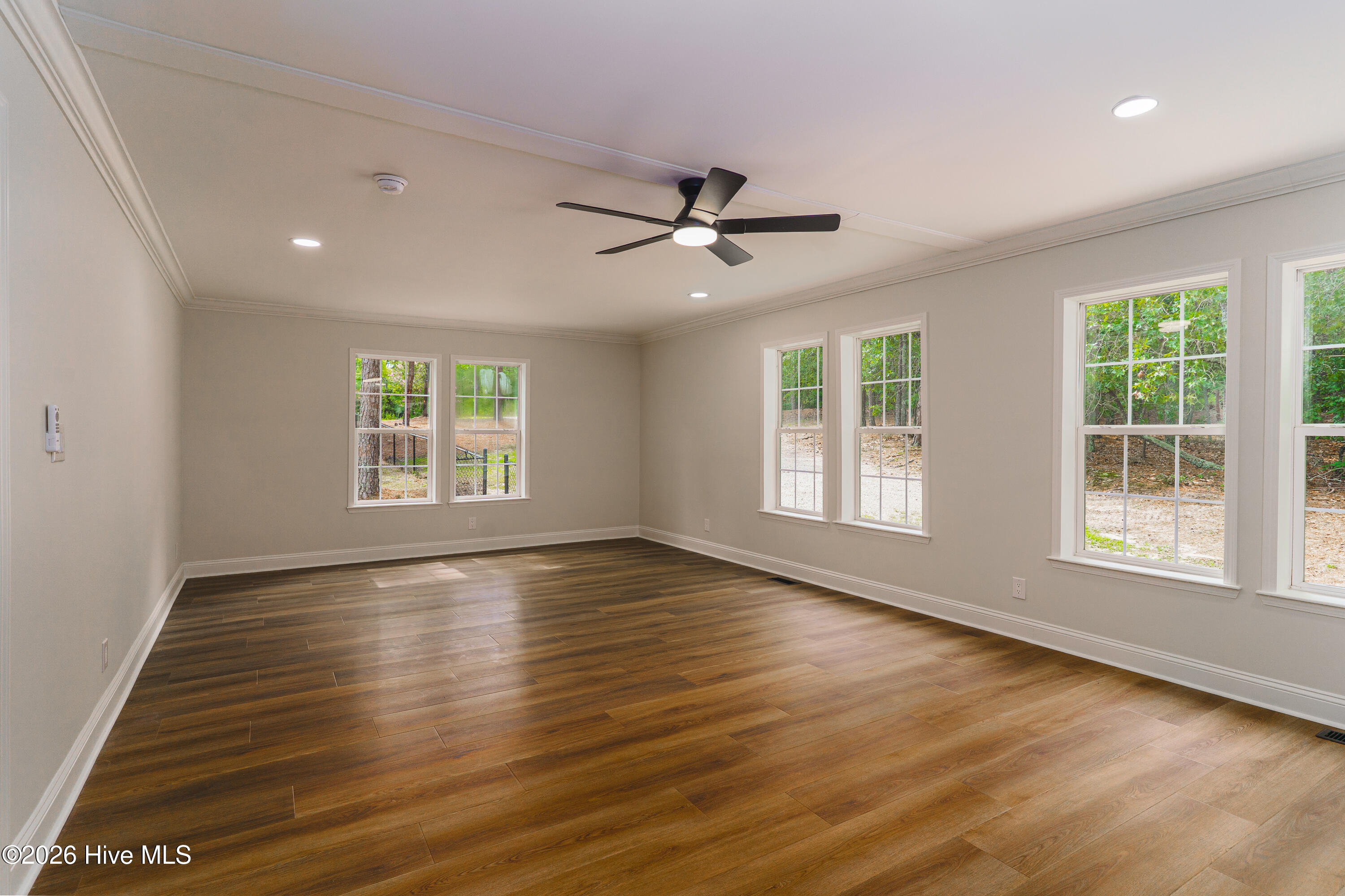 1470 Ring Road Property Photo 23