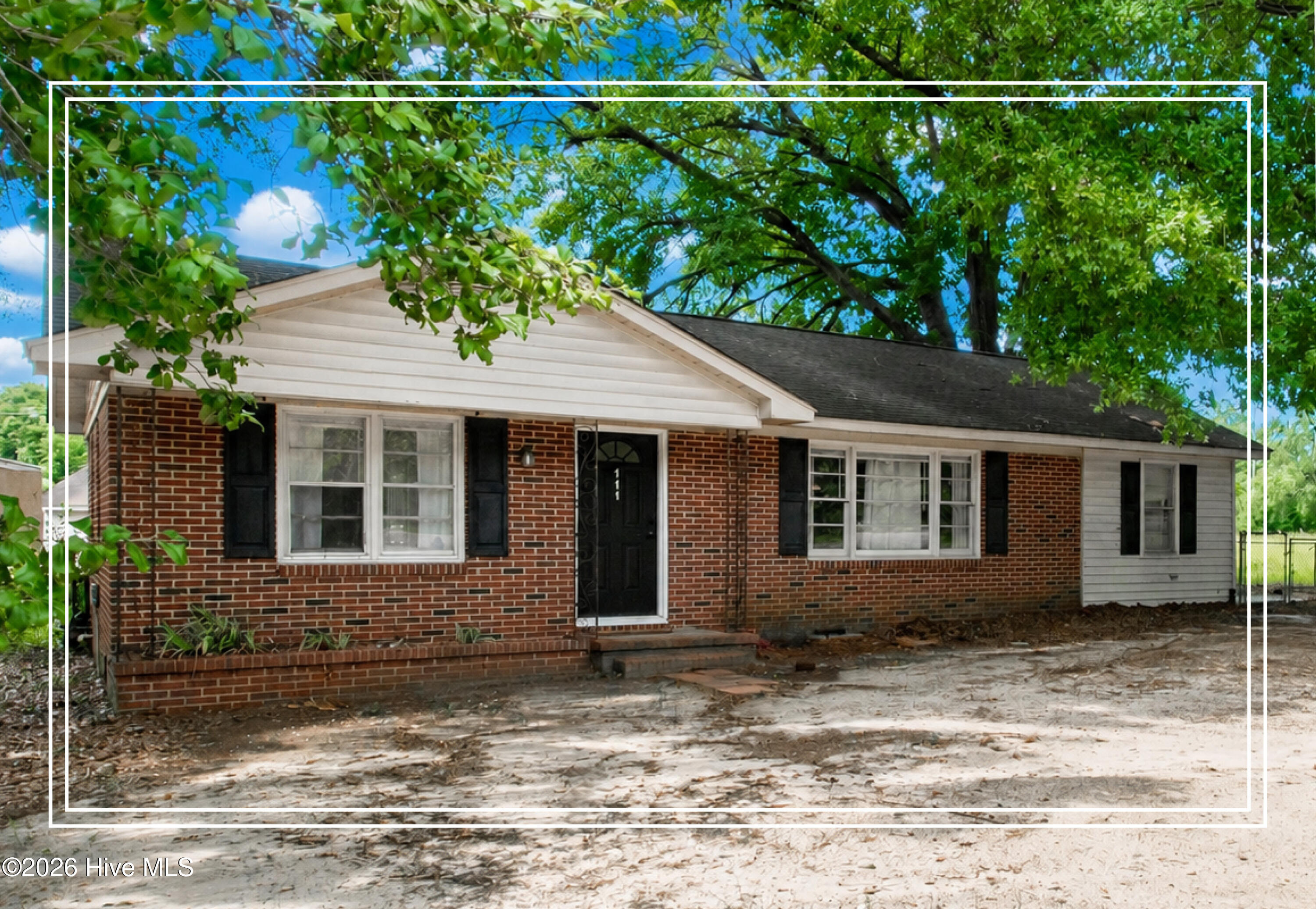111 Carroll Avenue W Property Photo 1