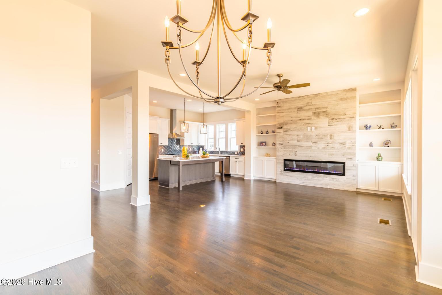 8012 Cotton Rose Court Property Photo 11