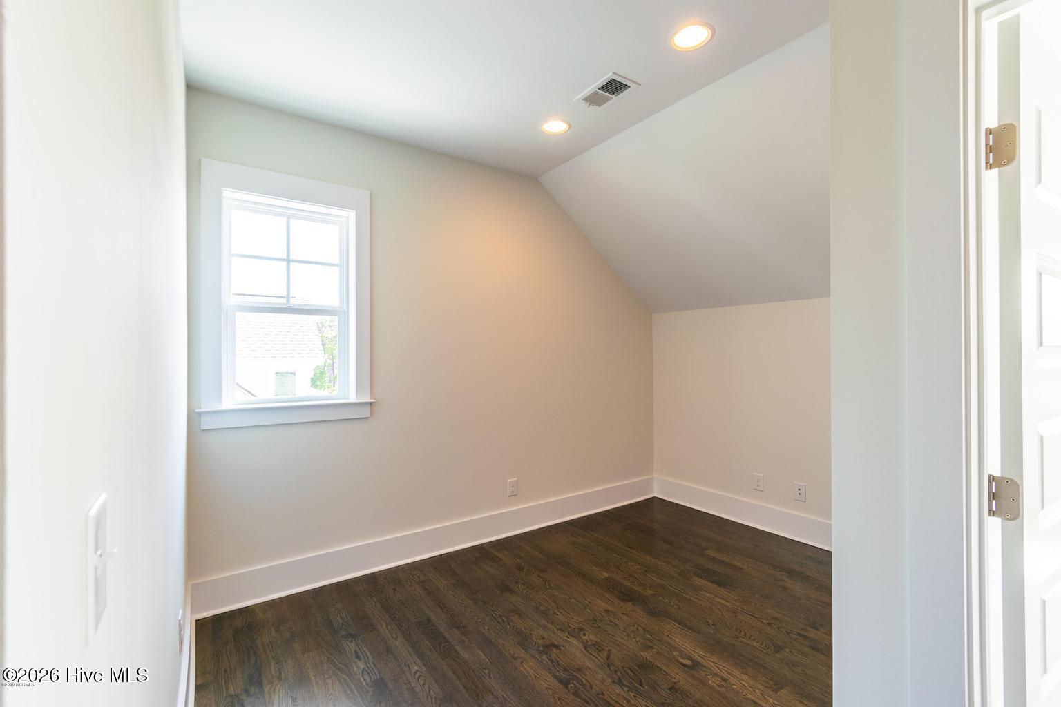 8012 Cotton Rose Court Property Photo 17