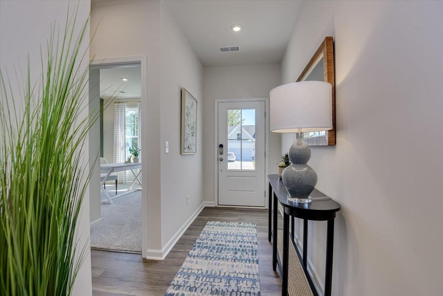 4538 Hartshorn Circle Property Photo 4