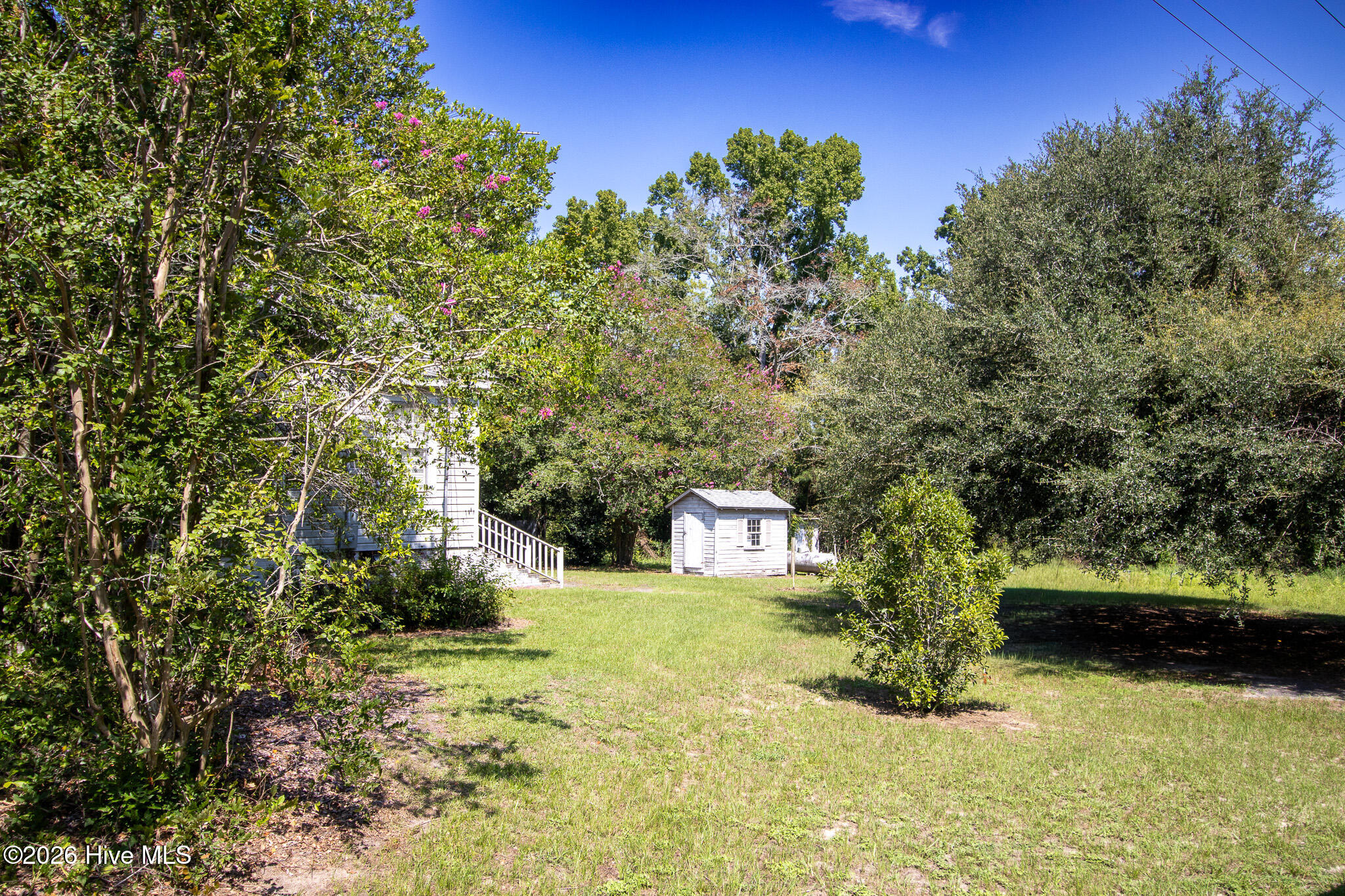 4804 Norway Road Property Photo 8