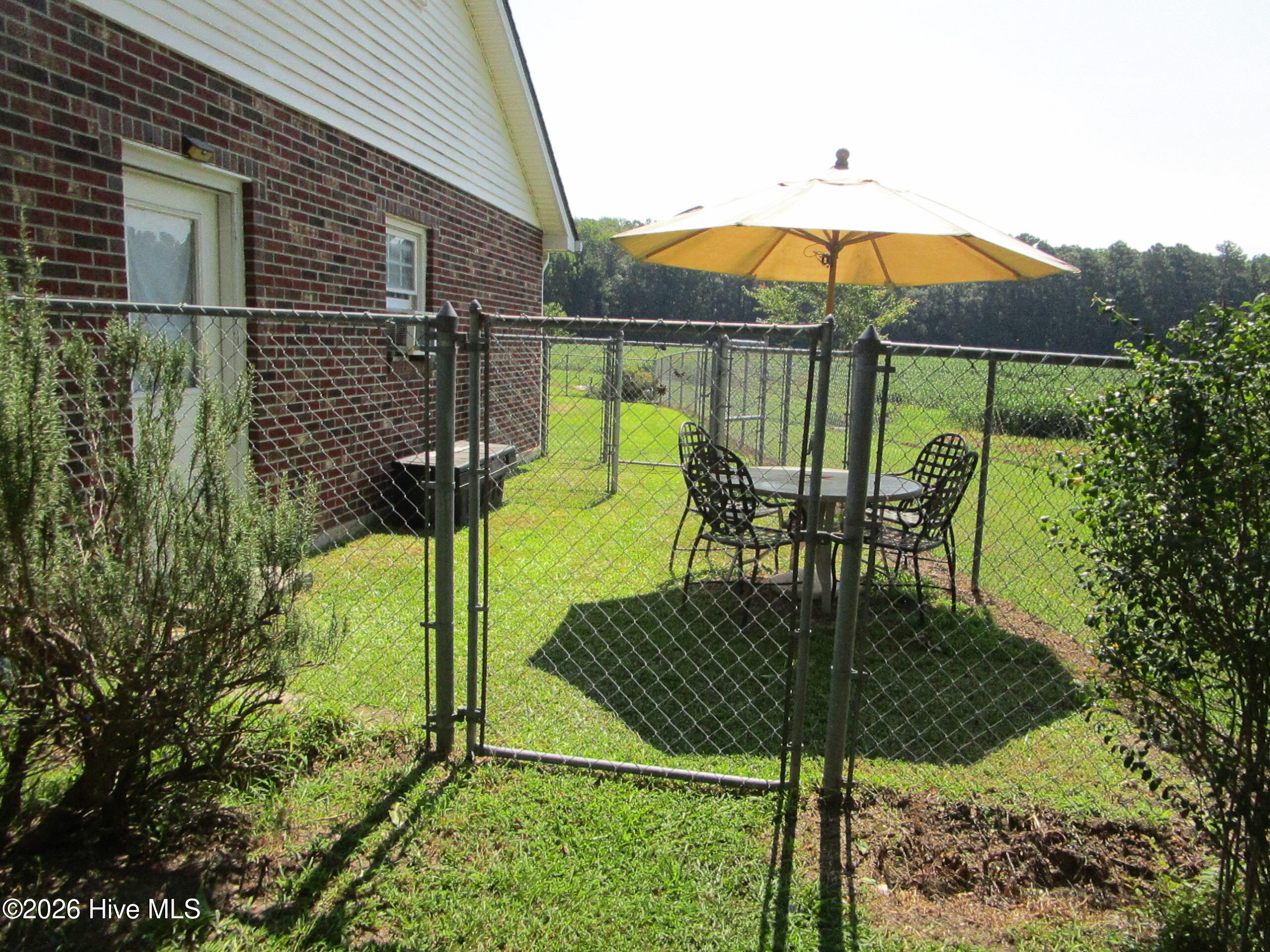 200 Fletcher Drive Property Photo 39