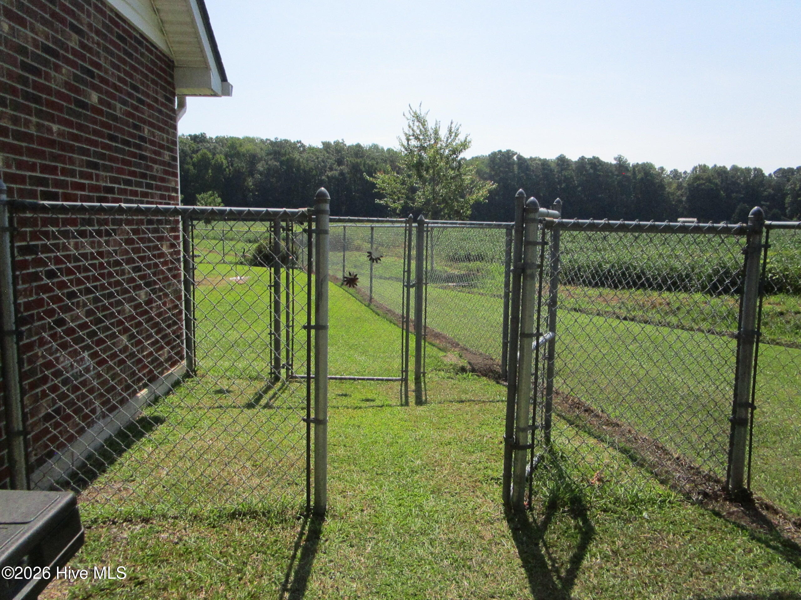 200 Fletcher Drive Property Photo 40