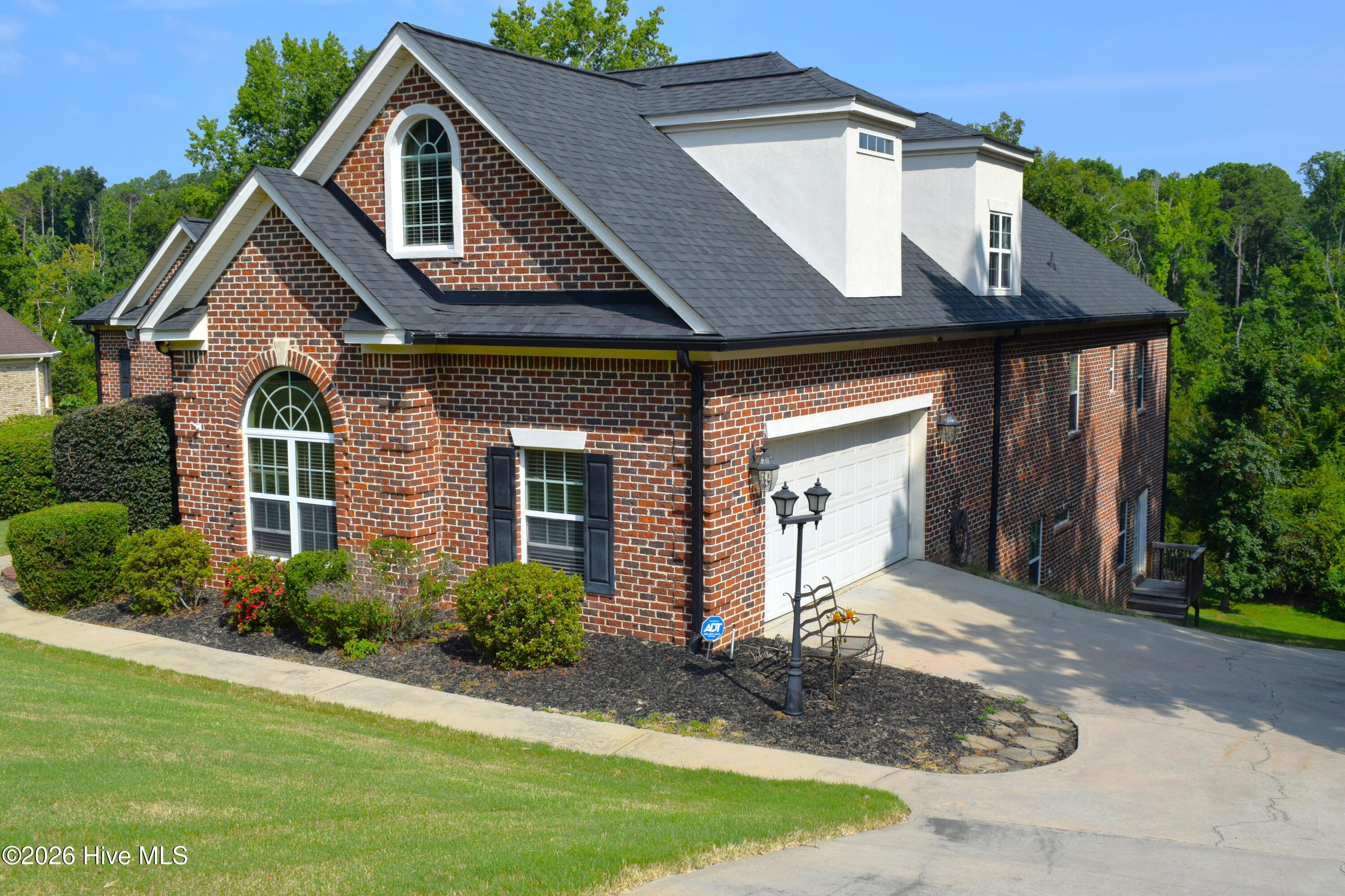 607 Millstone Drive Property Photo 3