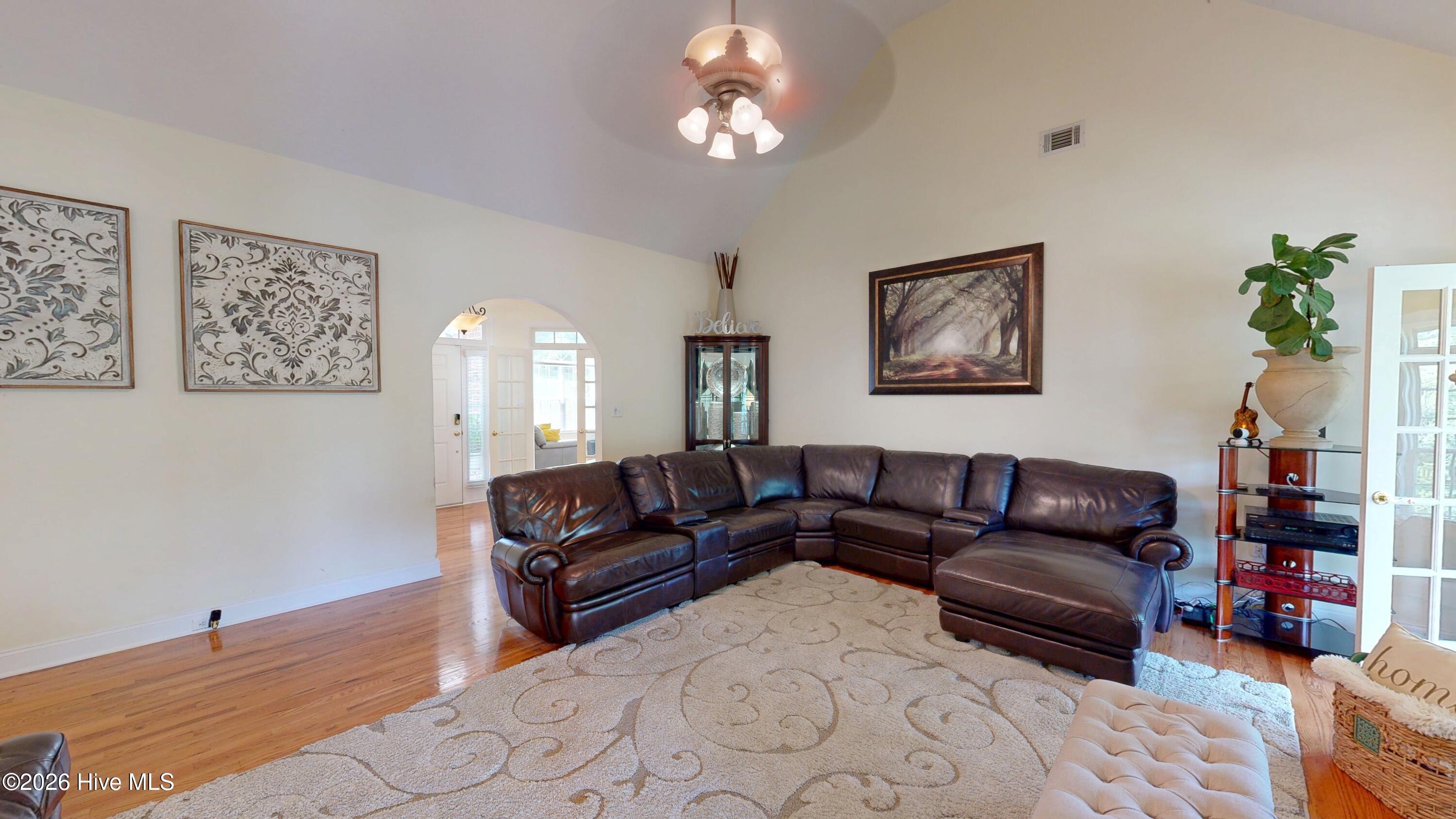 607 Millstone Drive Property Photo 13