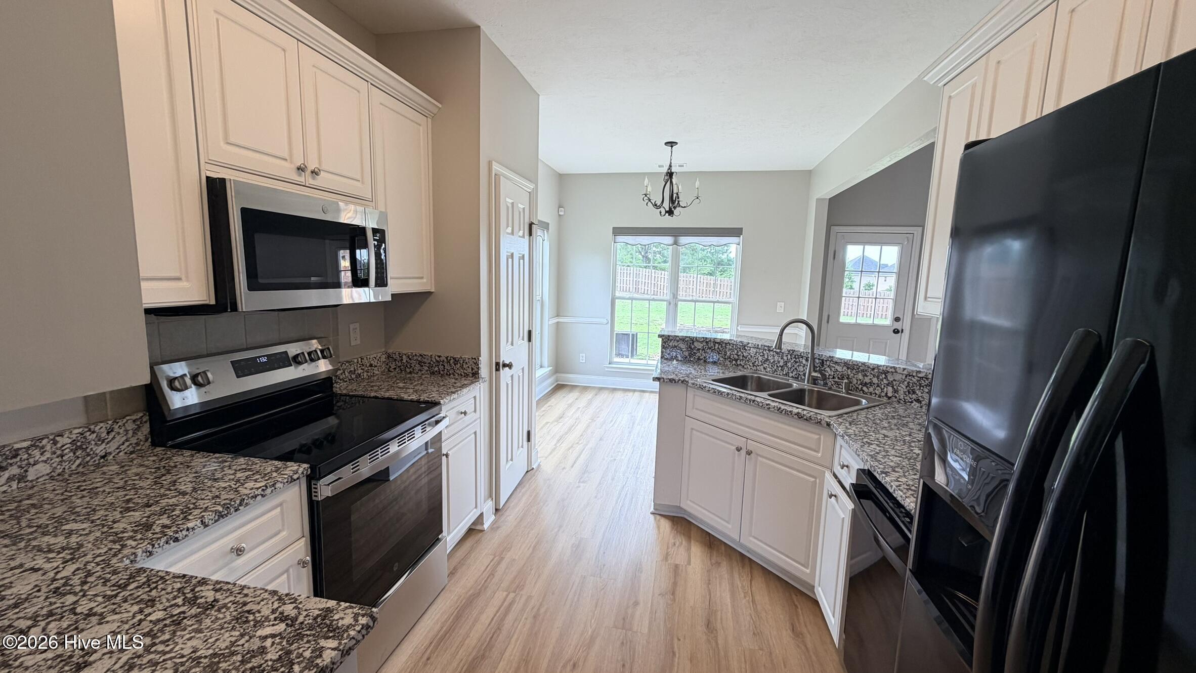 4573 Logans Way Property Photo 6