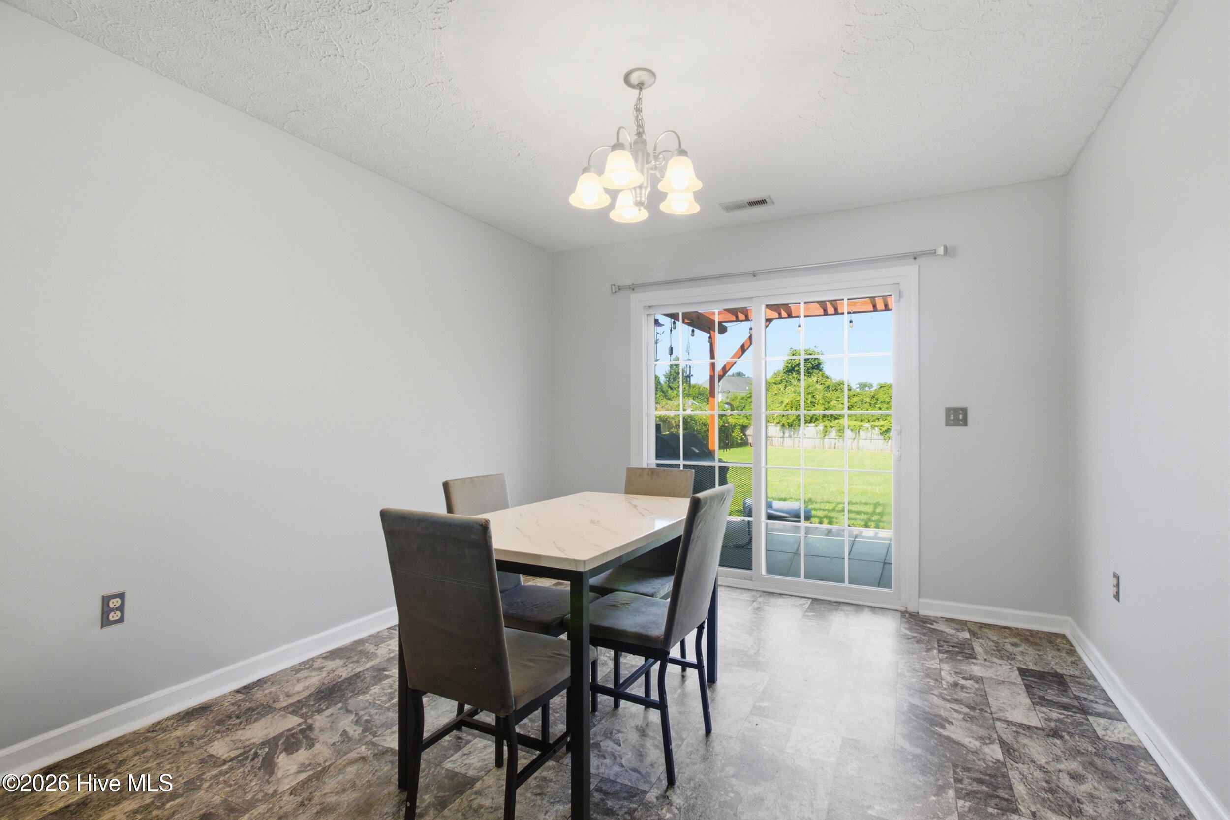 2820 Walter Drive Property Photo 4