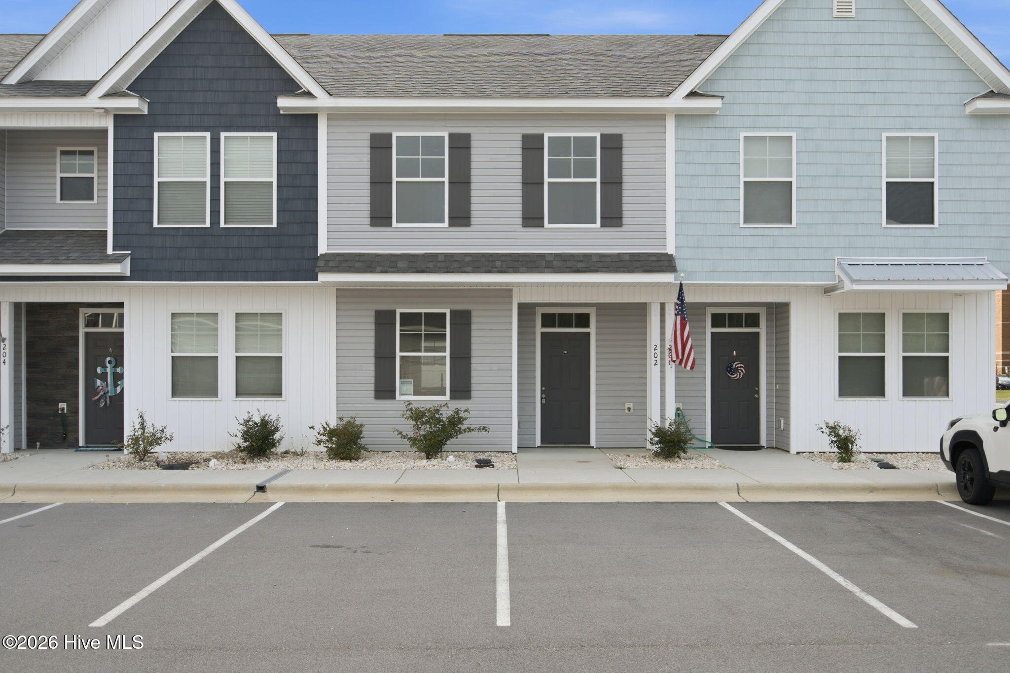 202 Sandy Cove Lane Property Photo 1