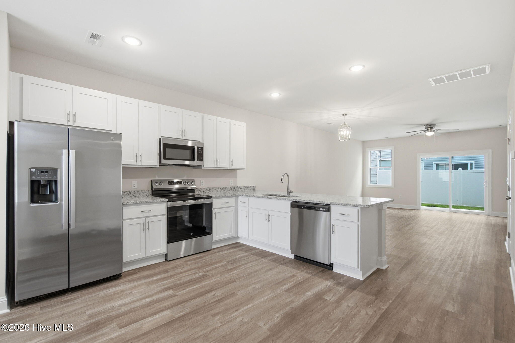 202 Sandy Cove Lane Property Photo 6